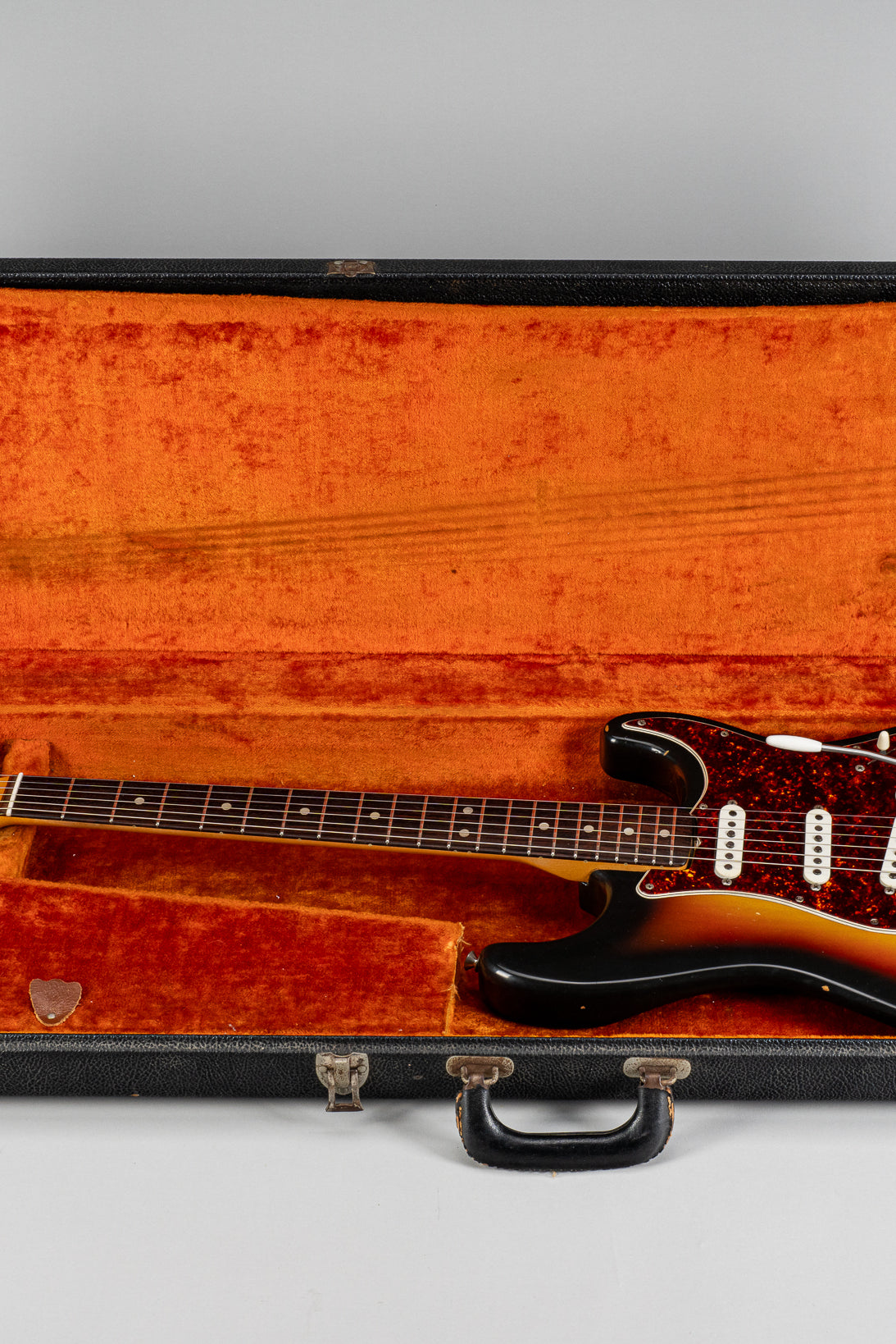 1967 fender Stratocaster Sunburst guitar body tortoise shell full guitar in original case