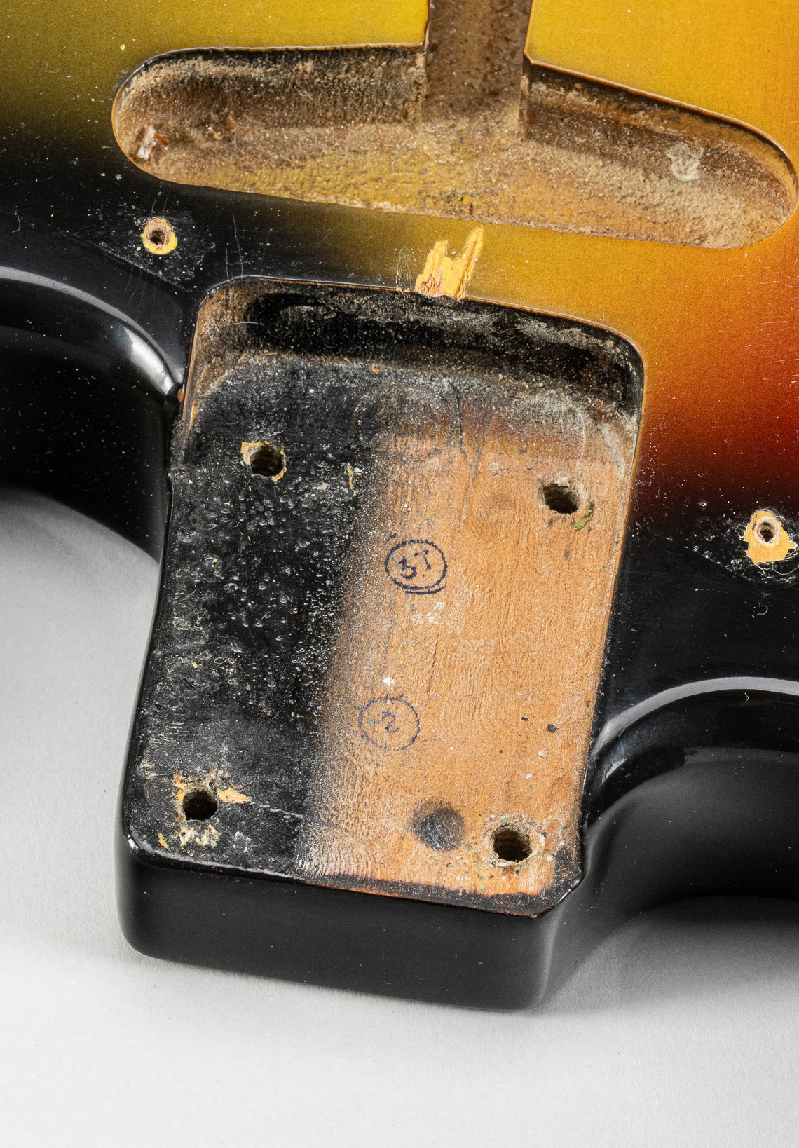 1967 fender Stratocaster Sunburst guitar body neck pocket