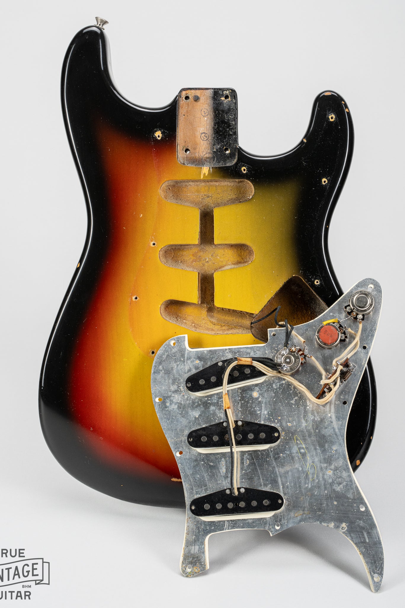 1967 fender Stratocaster Sunburst guitar body tortoise shell interior body cavity pickguard neck pocket original screw holes