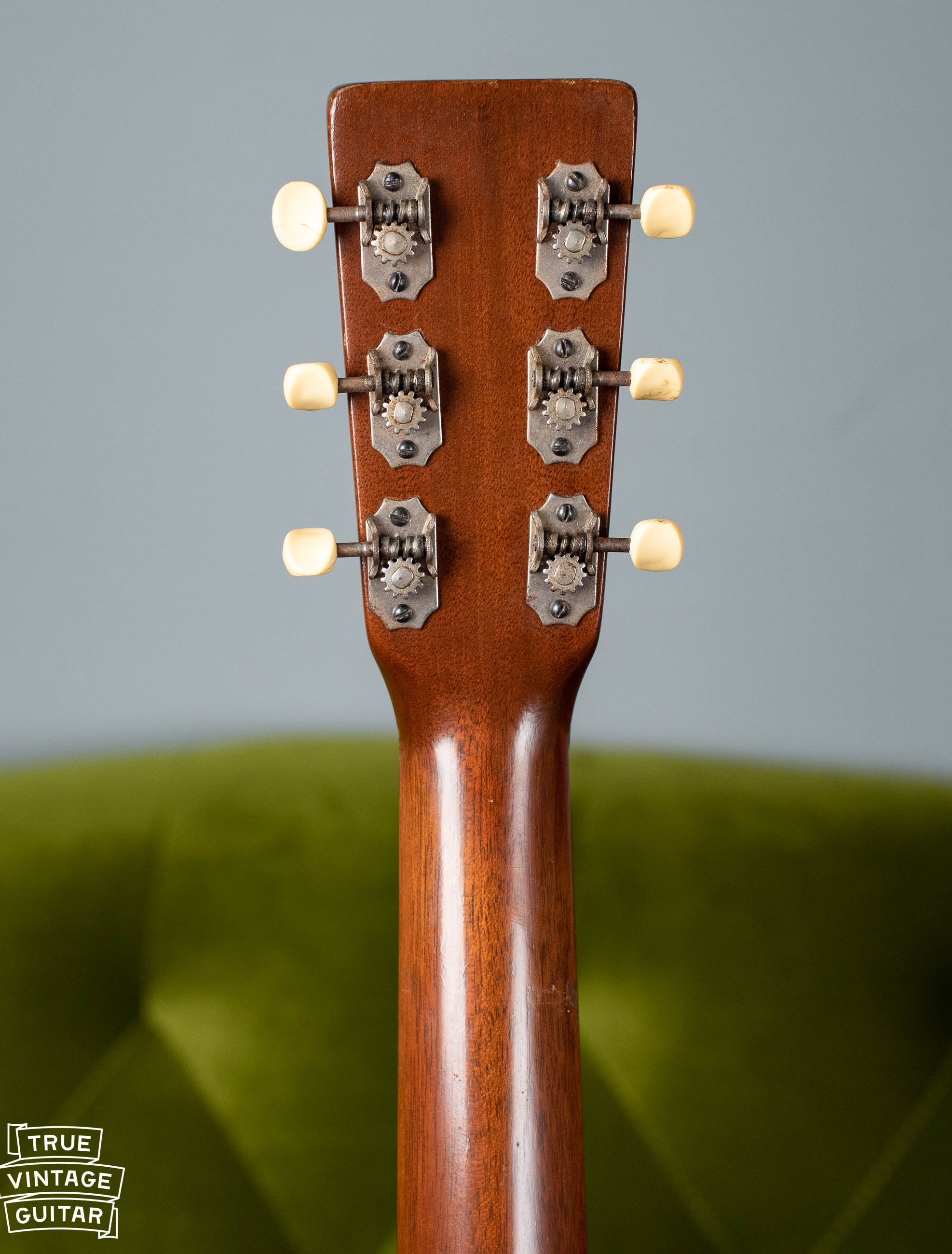 thin cog wartime tuners Martin 00-18 guitar