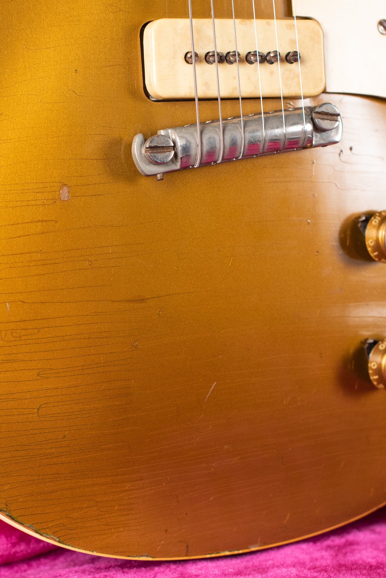 Wrap tail bridge, Vintage 1954 Gibson Les Paul goldtop