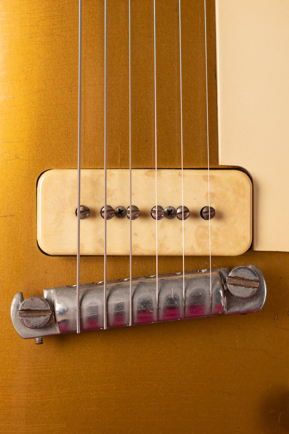P-90 pickup, bridge position, Vintage 1954 Gibson Les Paul goldtop
