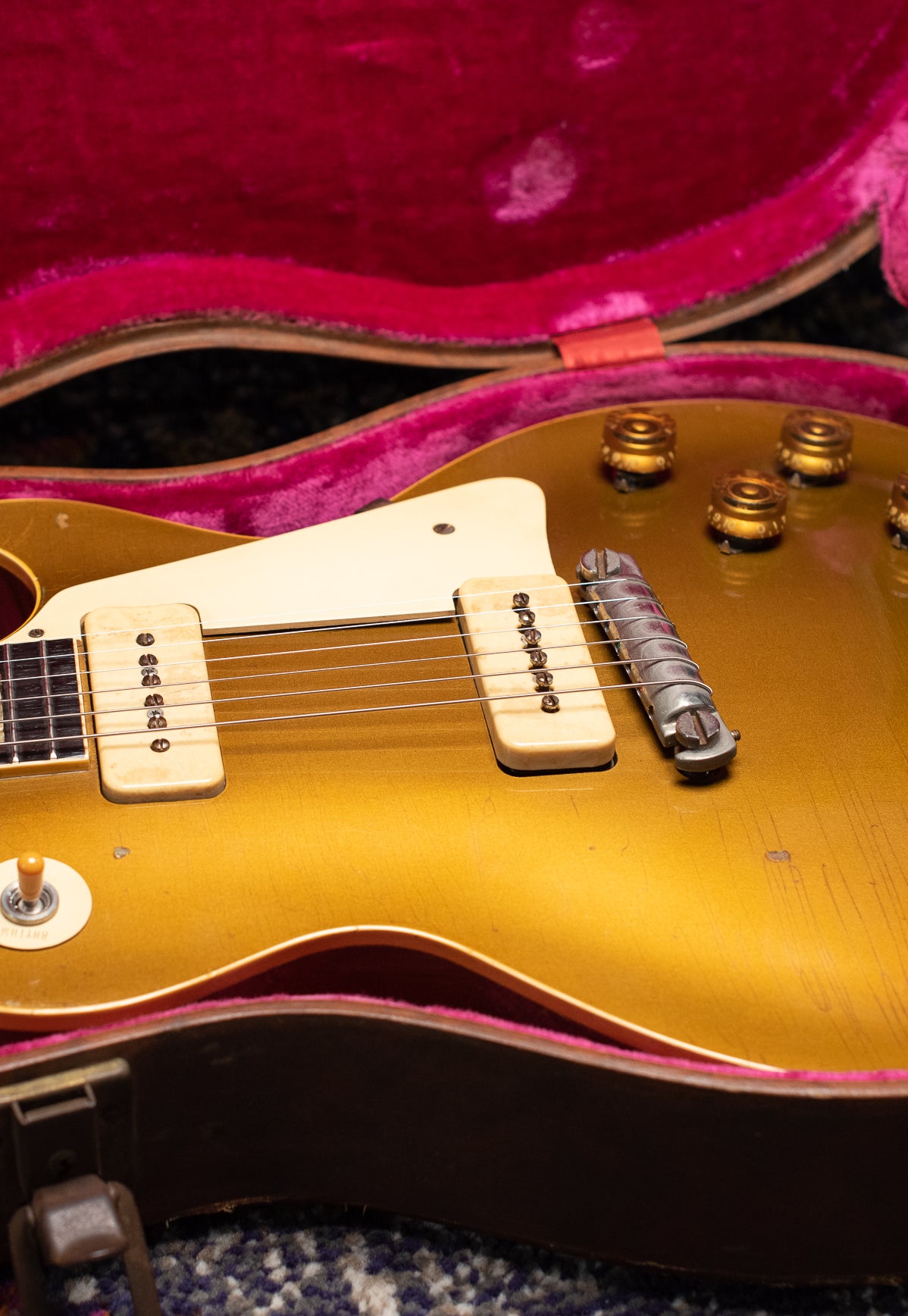 Vintage 1954 Gibson Les Paul goldtop in original Lifton case