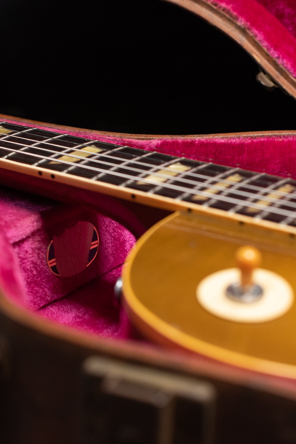Lifton case logo, Vintage 1954 Gibson Les Paul goldtop
