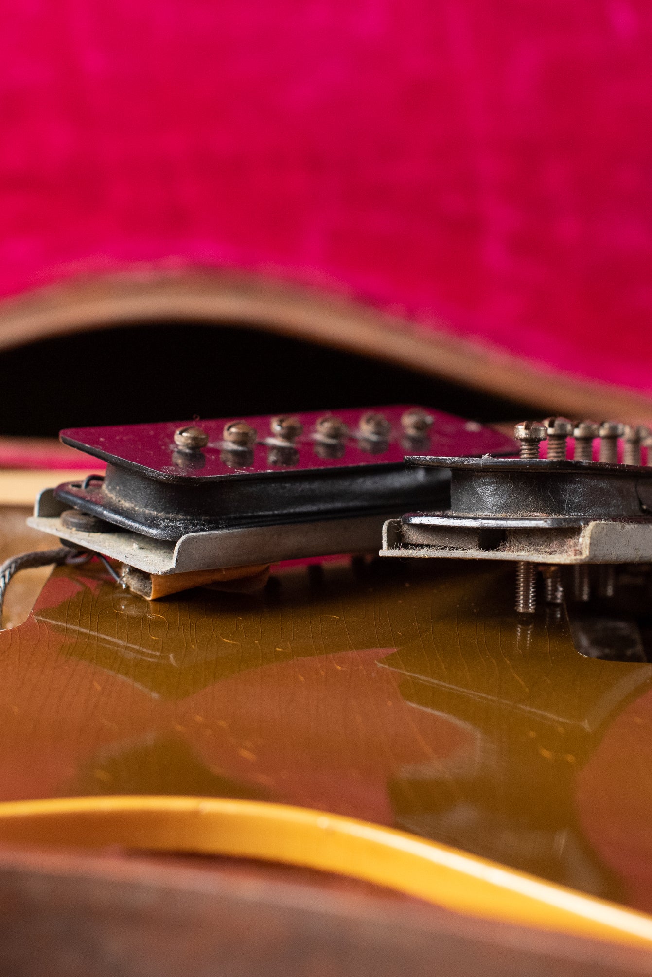 P-90 pickup bobbins, original coils, Vintage 1954 Gibson Les Paul goldtop