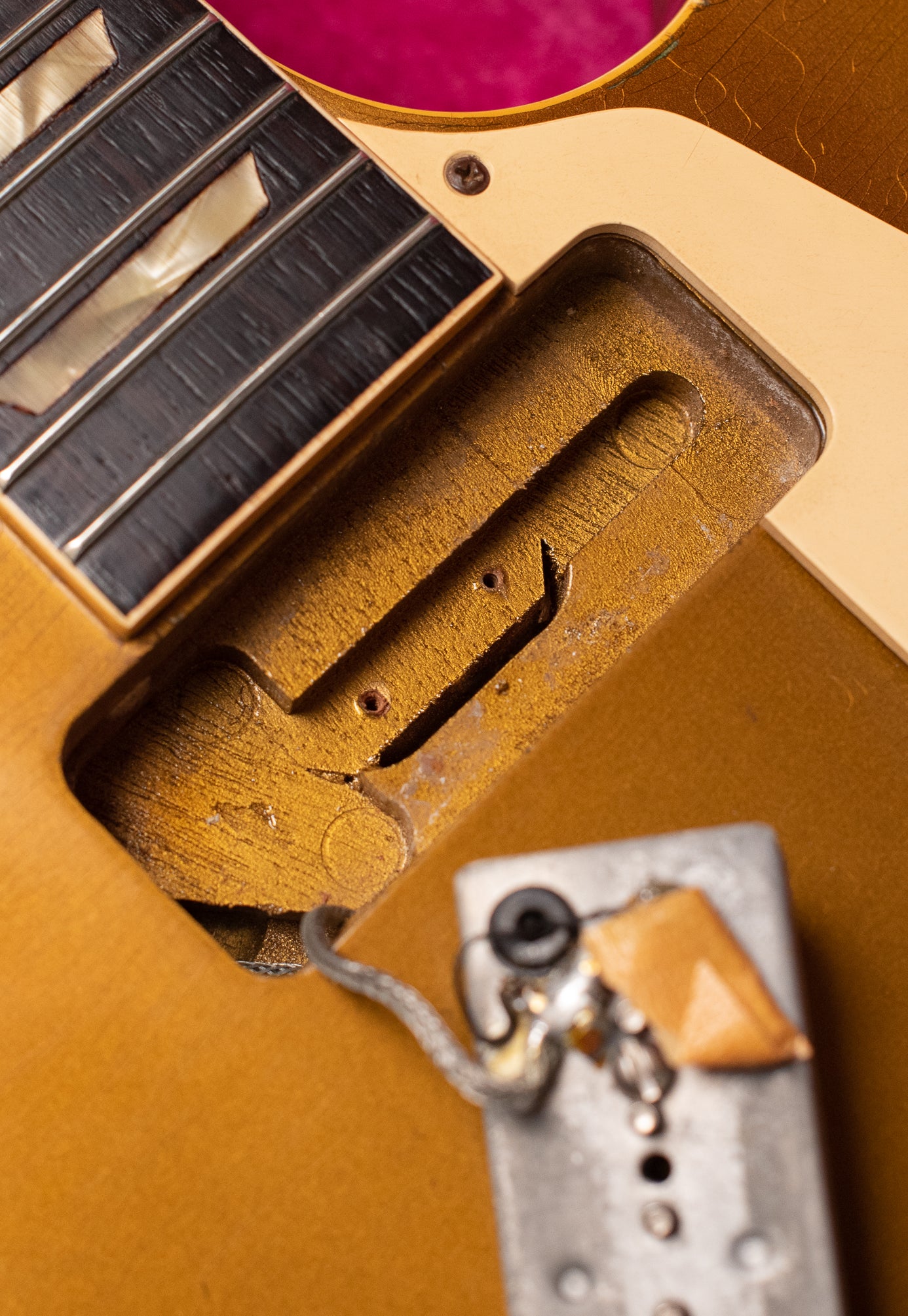 Neck pickup cavity, Vintage 1954 Gibson Les Paul goldtop