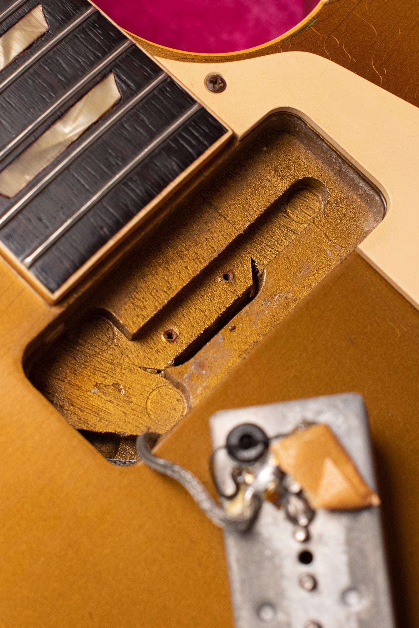 Neck pickup cavity, Vintage 1954 Gibson Les Paul goldtop