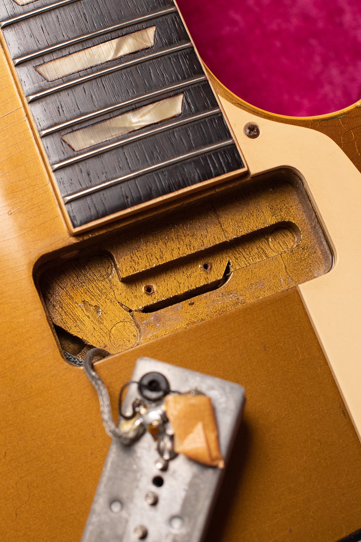 Neck pickup cavity, Vintage 1954 Gibson Les Paul goldtop