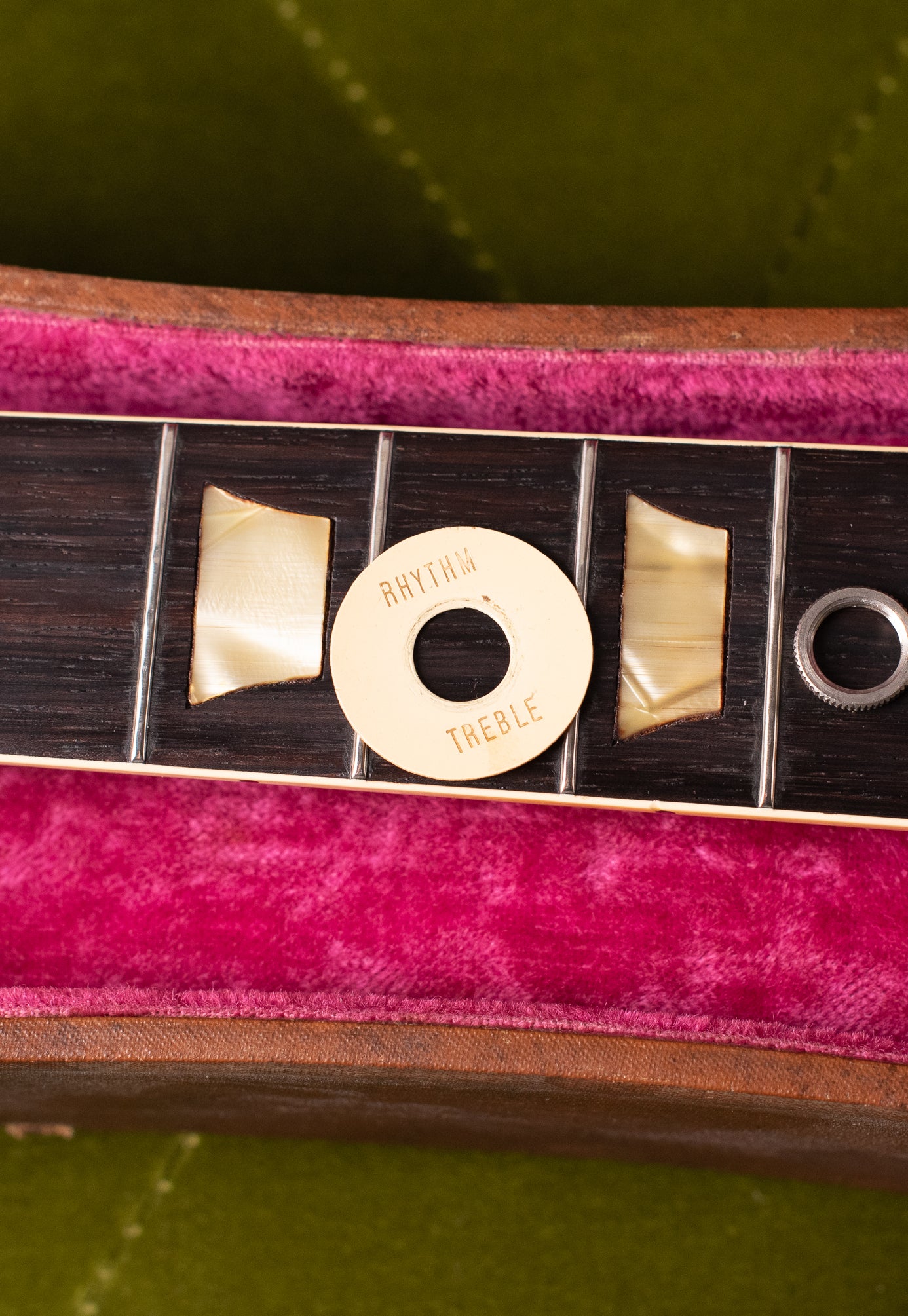 Rhythm treble switch ring, poker chip, knurled switch nut, Vintage 1954 Gibson Les Paul goldtop