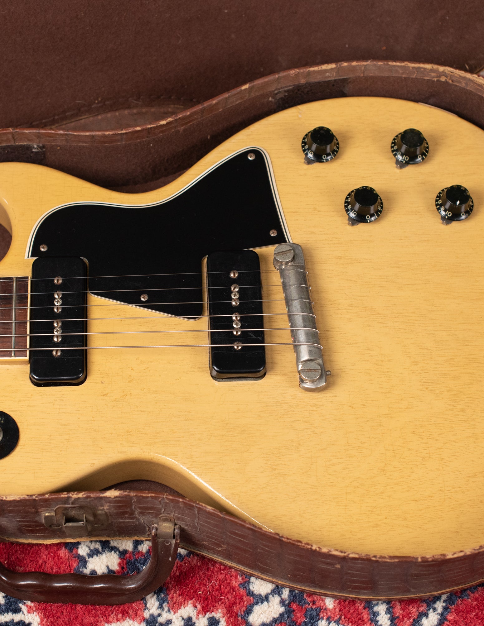 Vintage Gibson Les Paul guitar 1950s