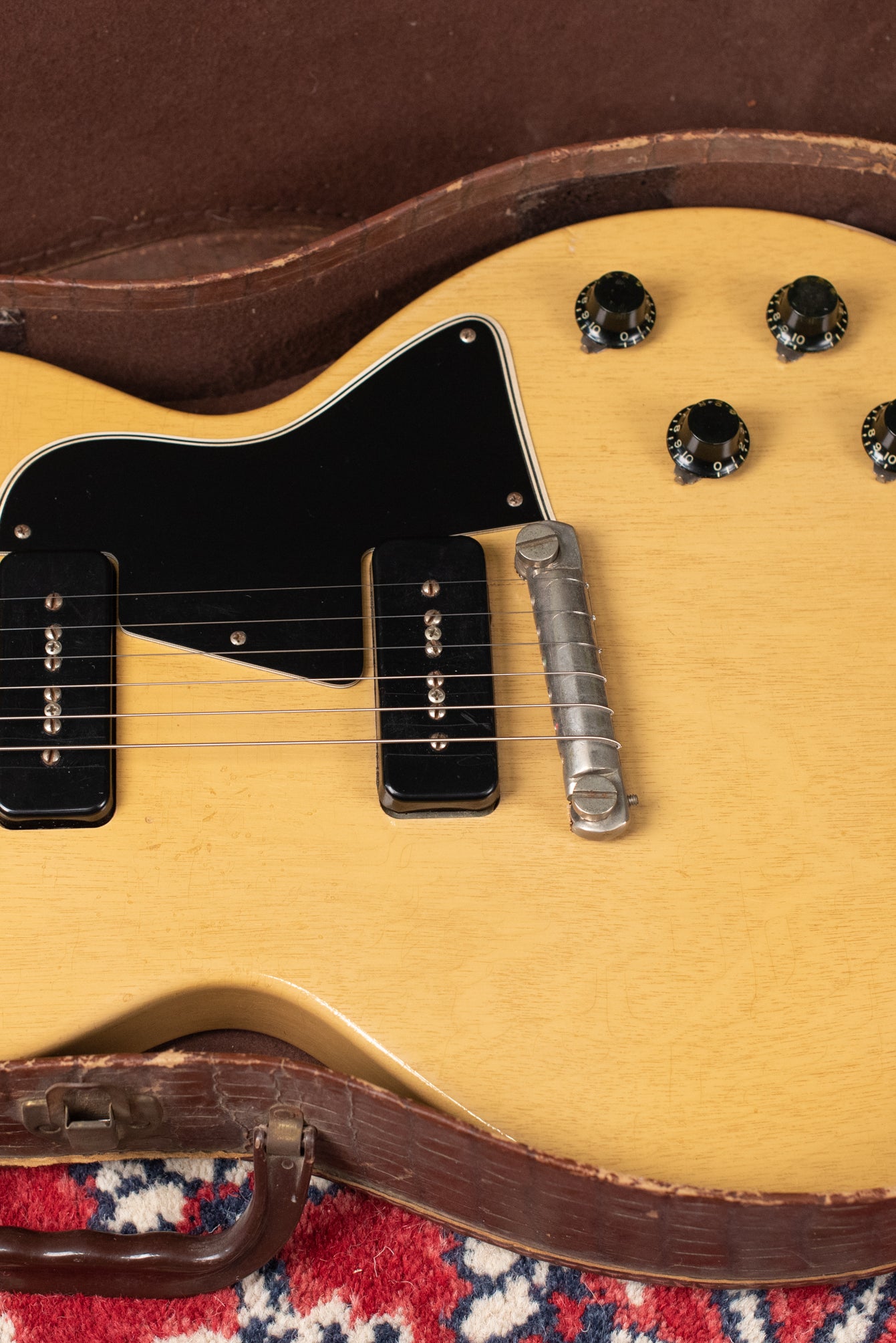 Vintage Gibson Les Paul guitar 1950s