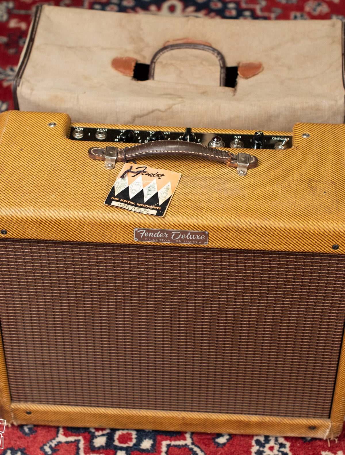 Vintage 1958 Fender Deluxe Amp with hang tag
