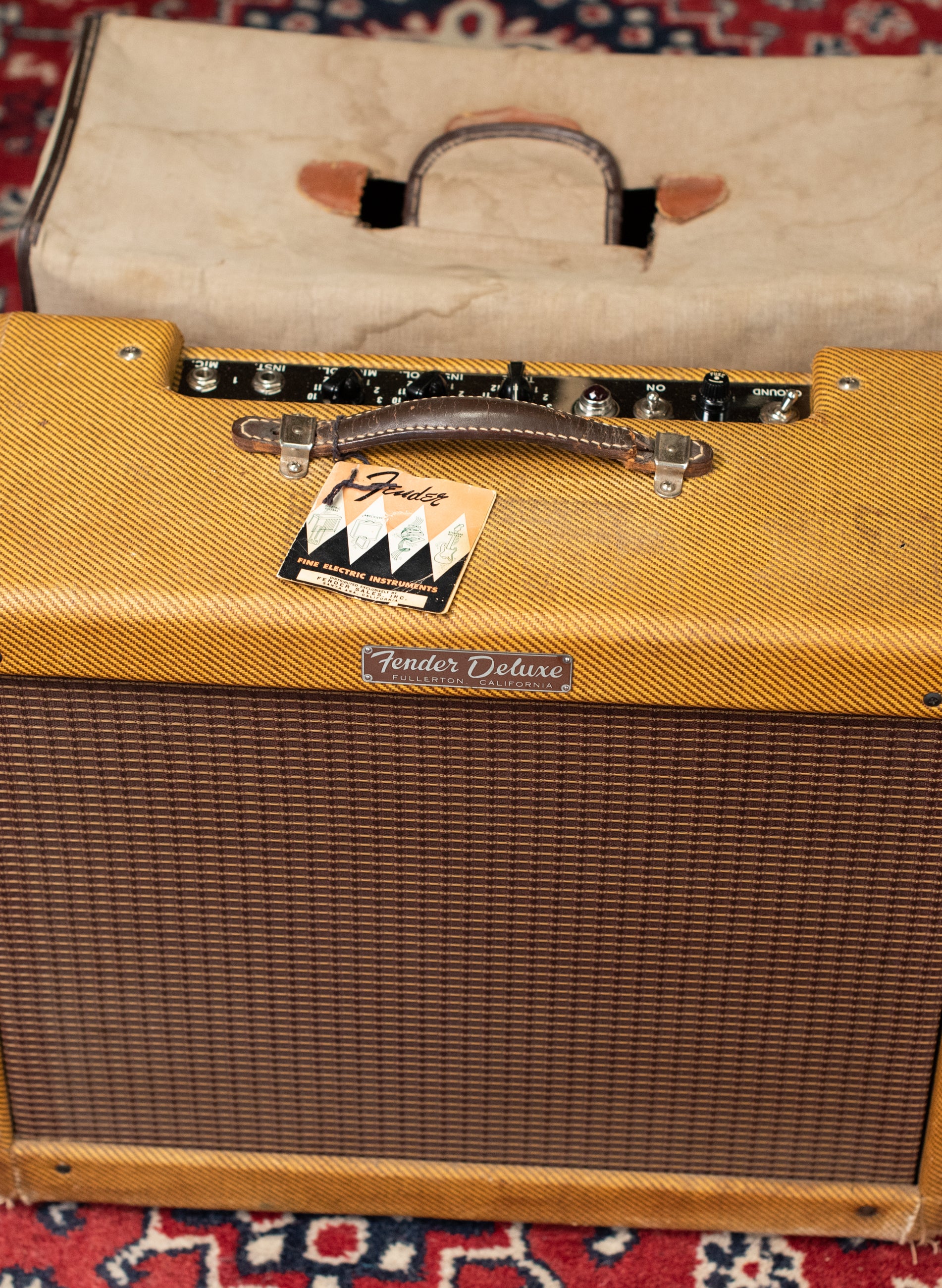Vintage 1958 Fender Deluxe Amp with hang tag