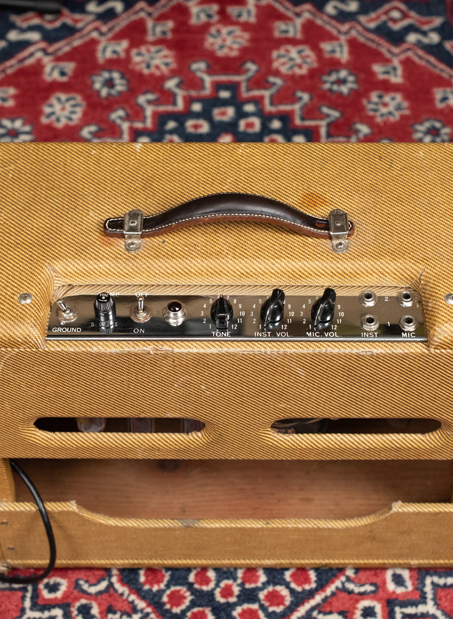 Vintage Fender Tweed Deluxe amp