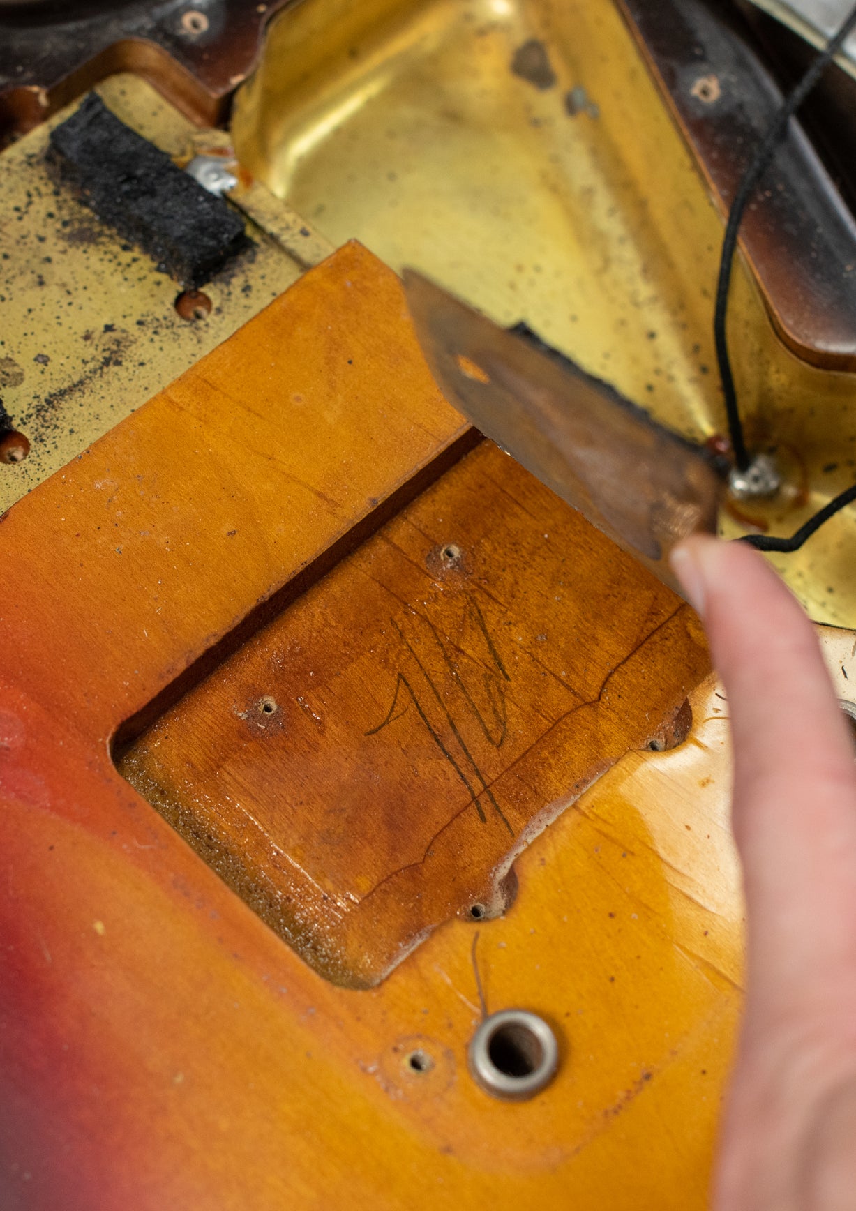 7/61 pencil date bridge pickup cavity