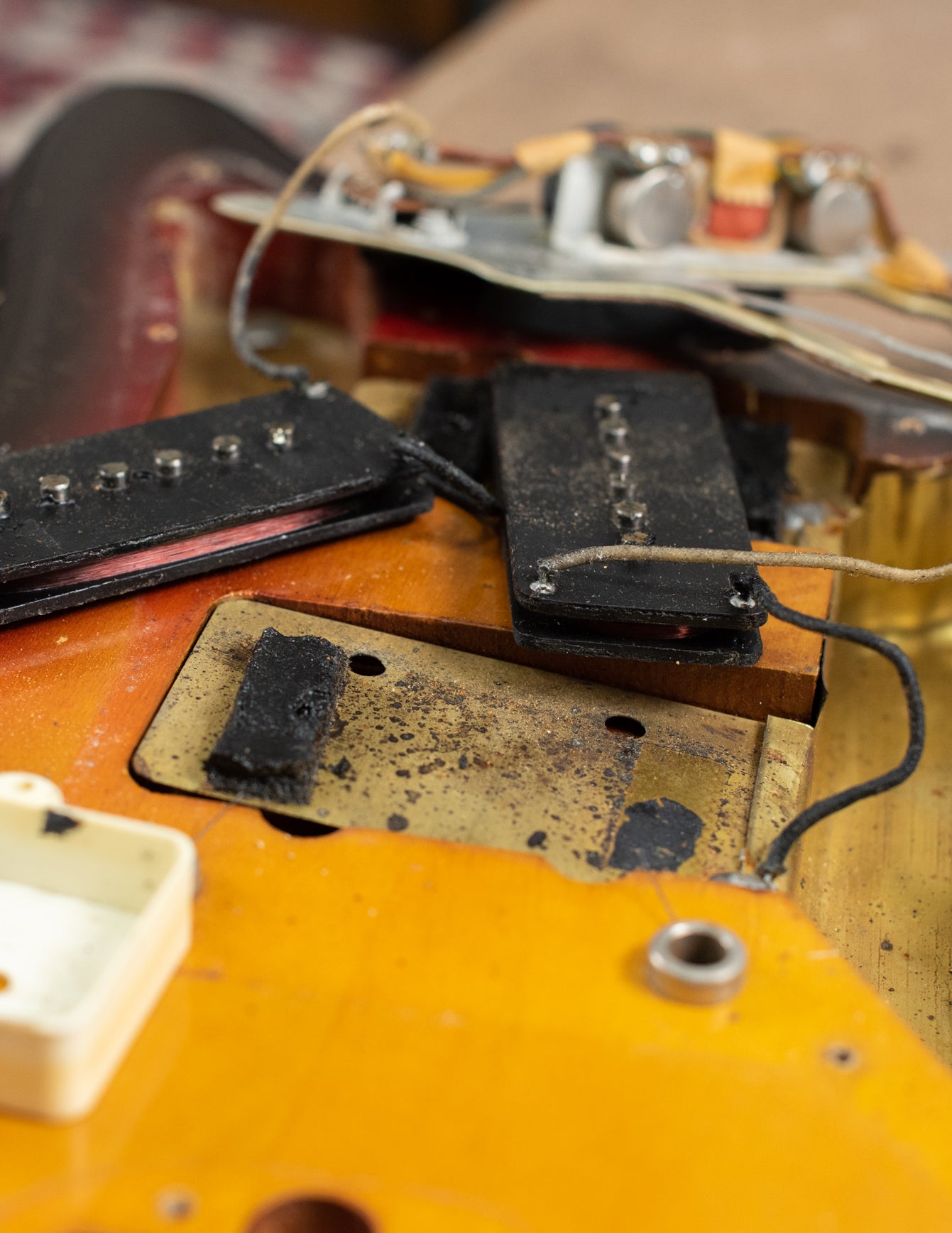 black bobbin pickups