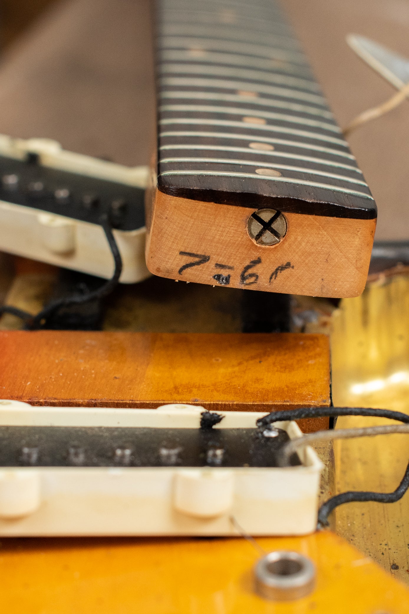 7-61 pencil neck heel date stamp