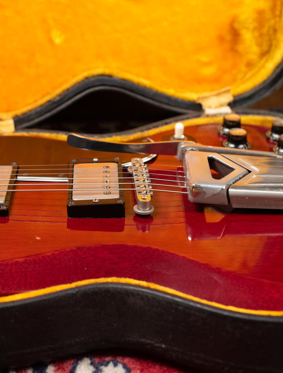 Gibson side pull vibrato