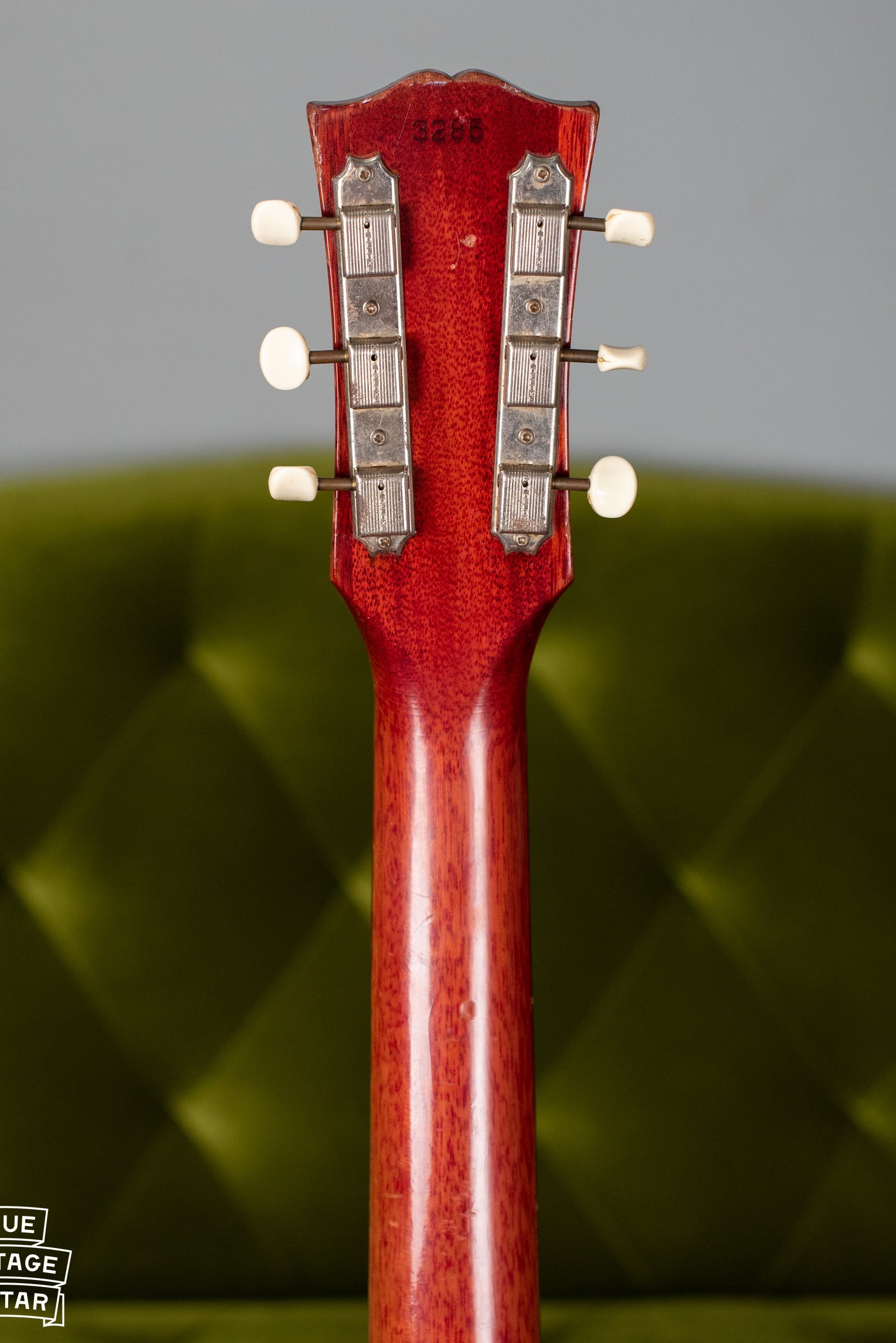 Single line Kluson tuners