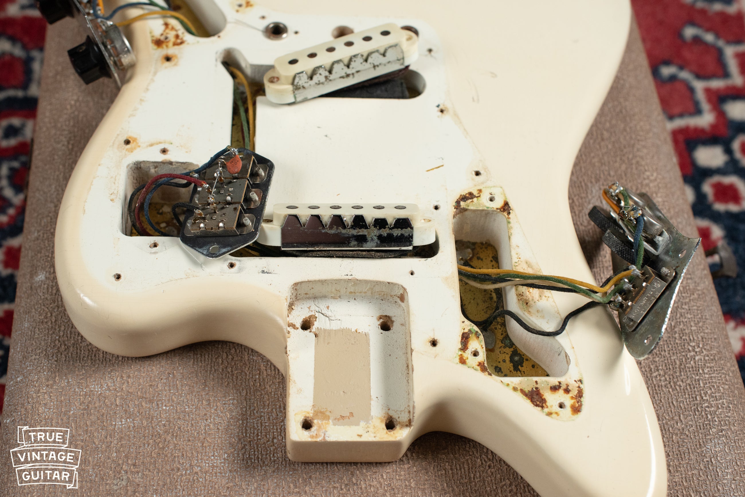 neck pocket, masking tape mark