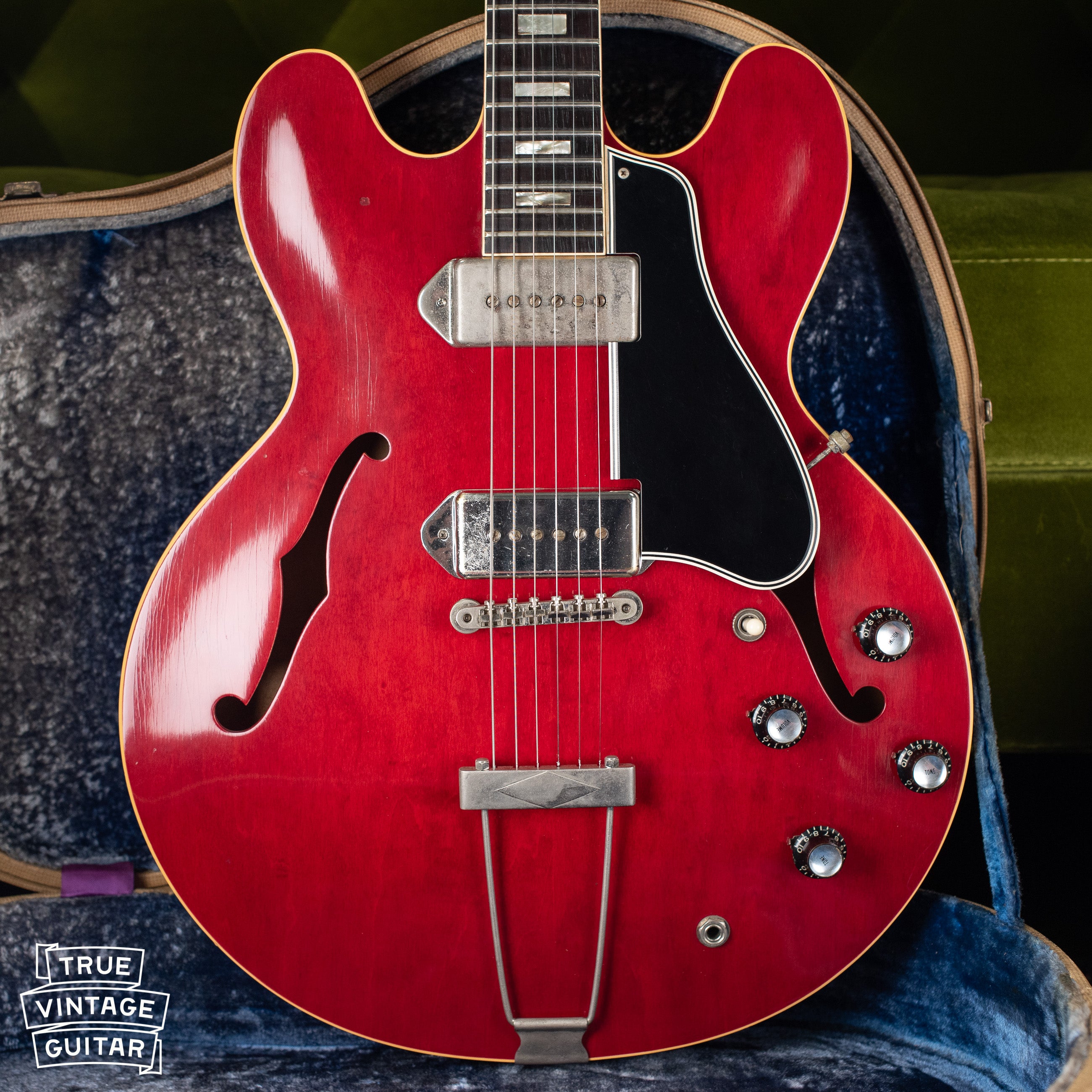 Vintage 1962 Gibson ES-330 TDC Cherry Red electric guitar