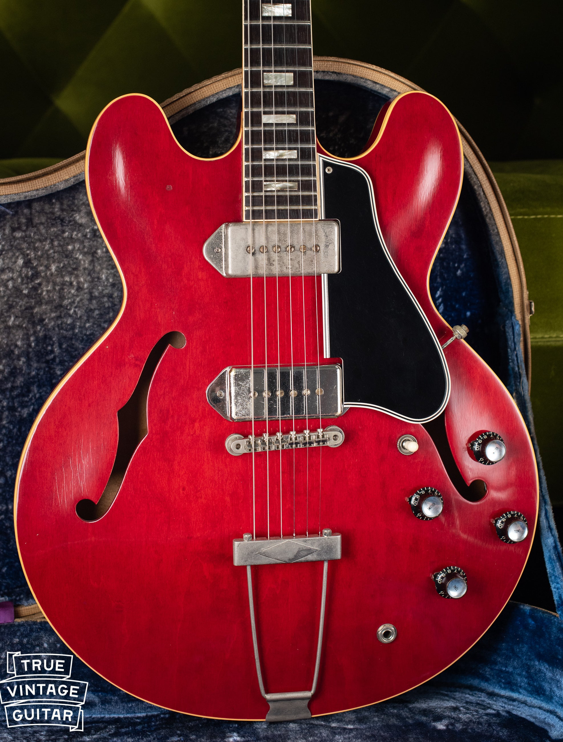 Vintage 1962 Gibson ES-330 TDC Cherry Red electric guitar