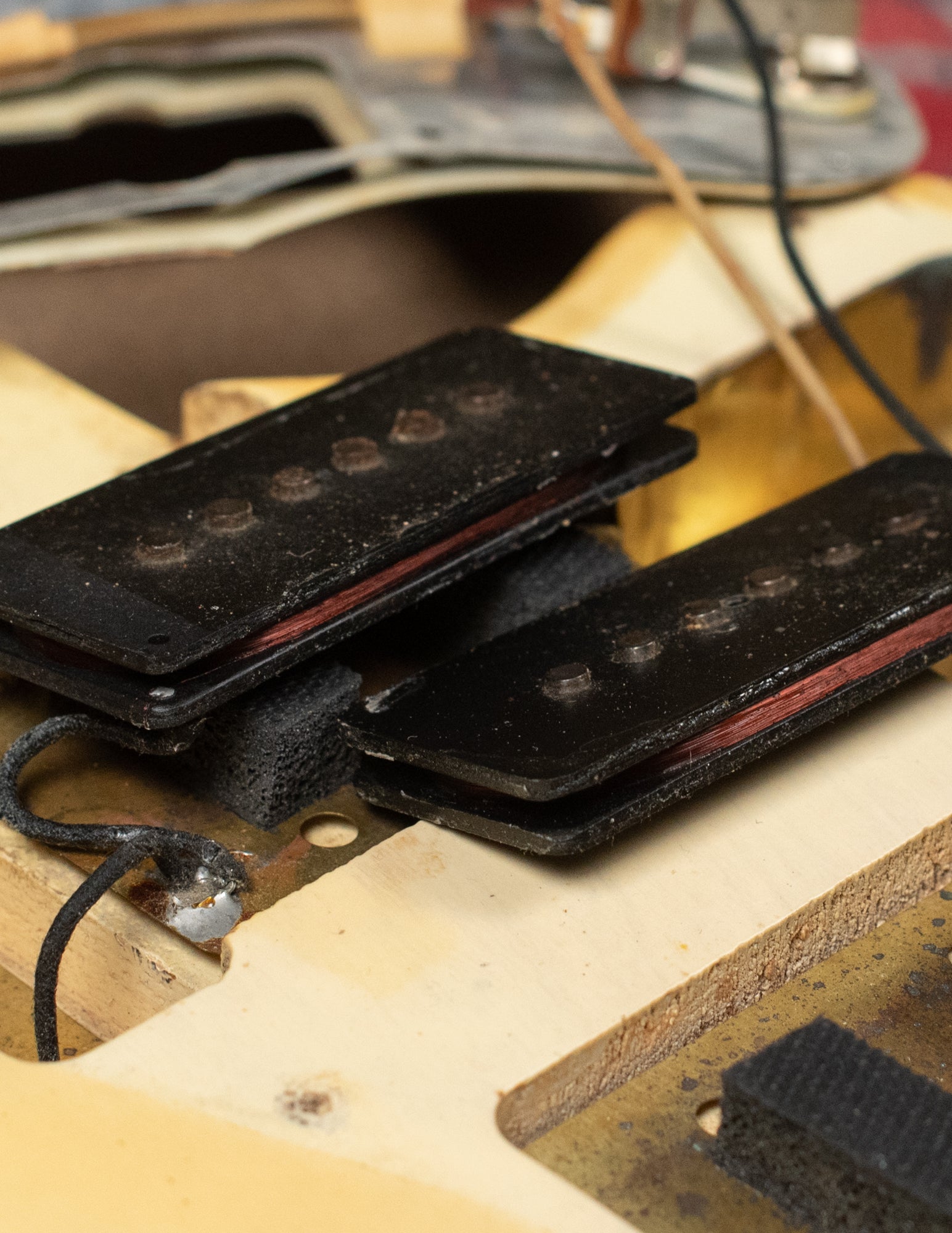 black bobbin pickups