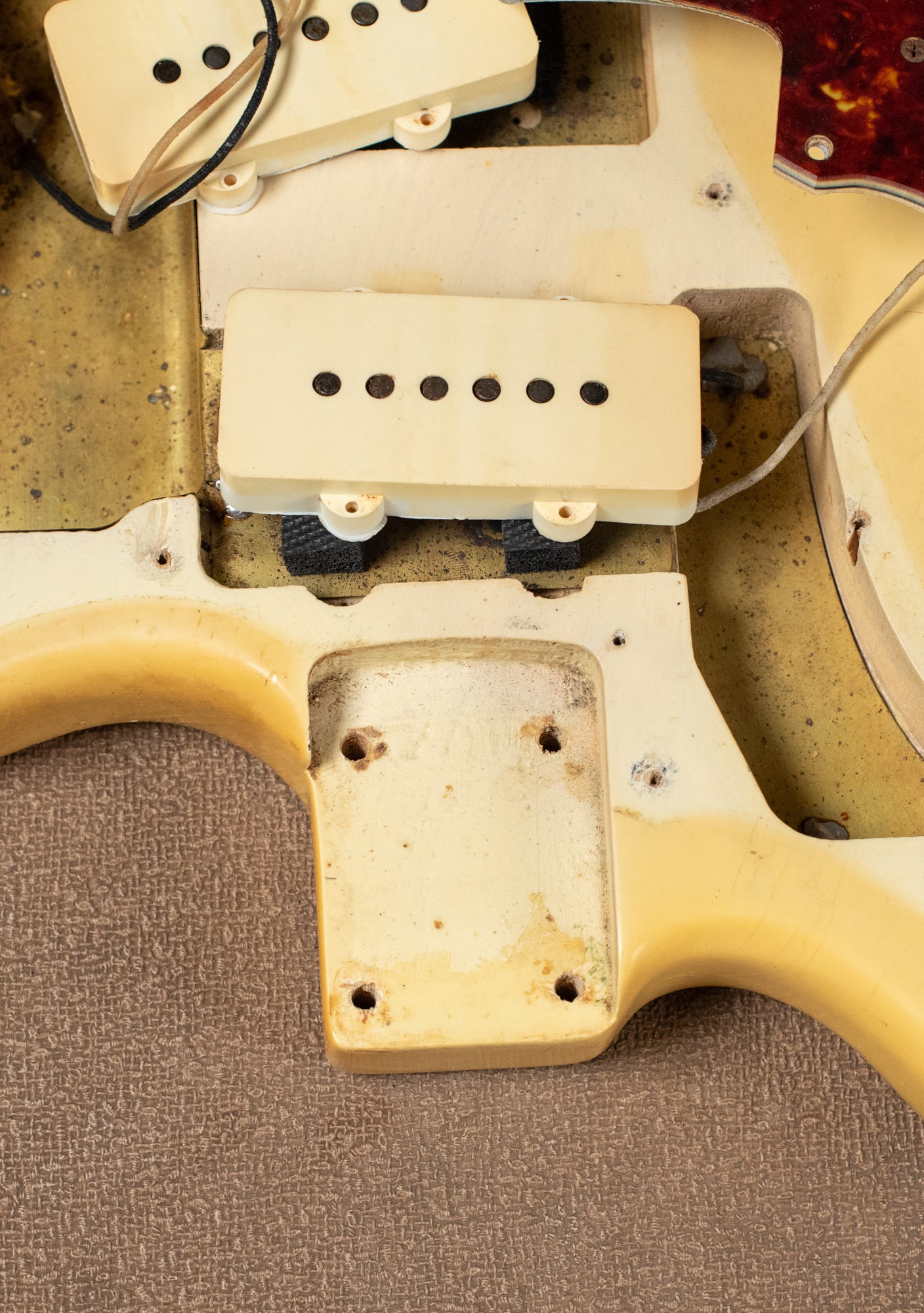 blond finish neck pocket 1963