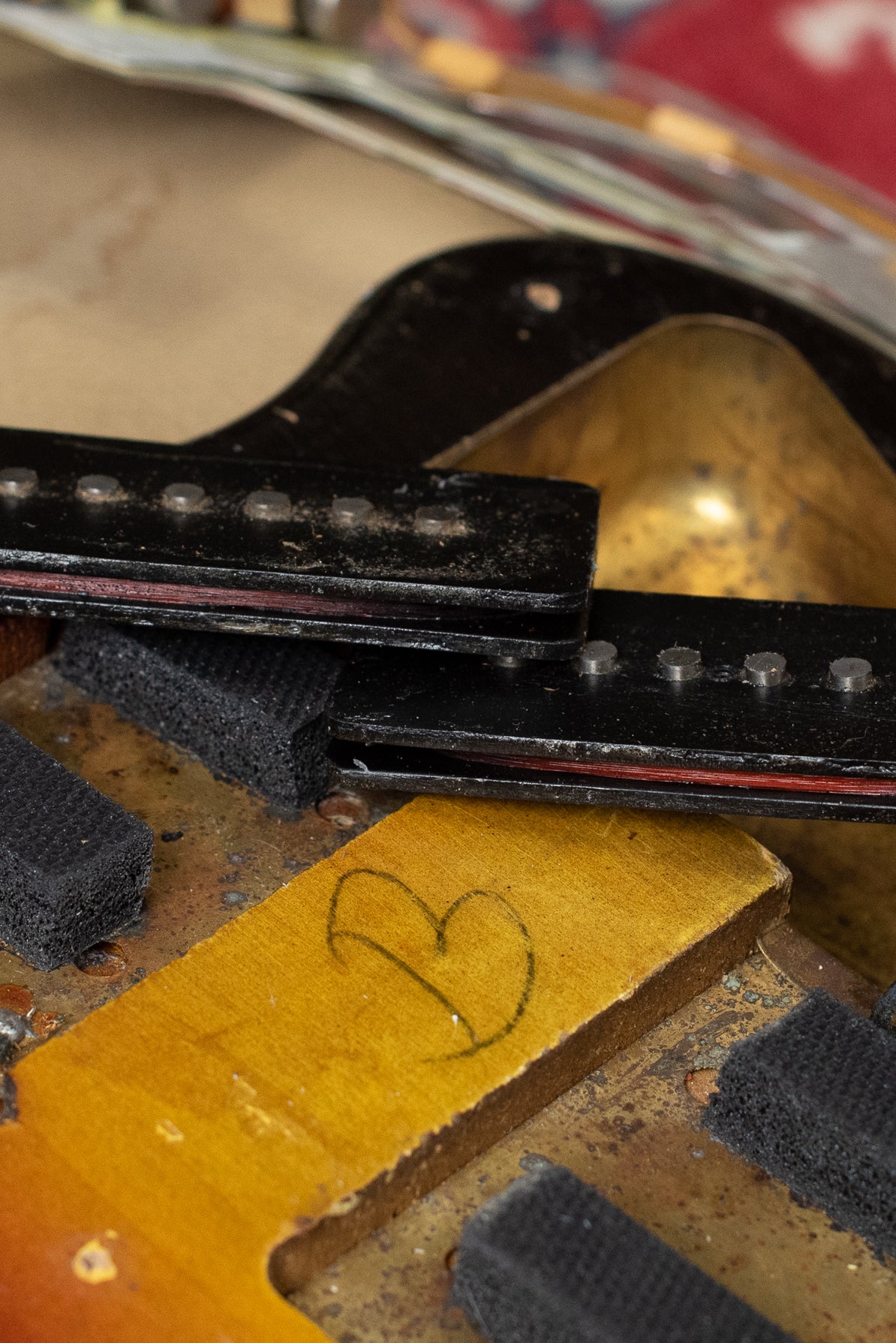 Pre-cbs Jazzmaster black bobbin pickups