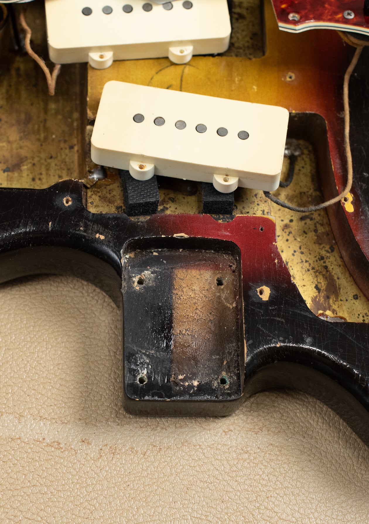 paint stick neck pocket