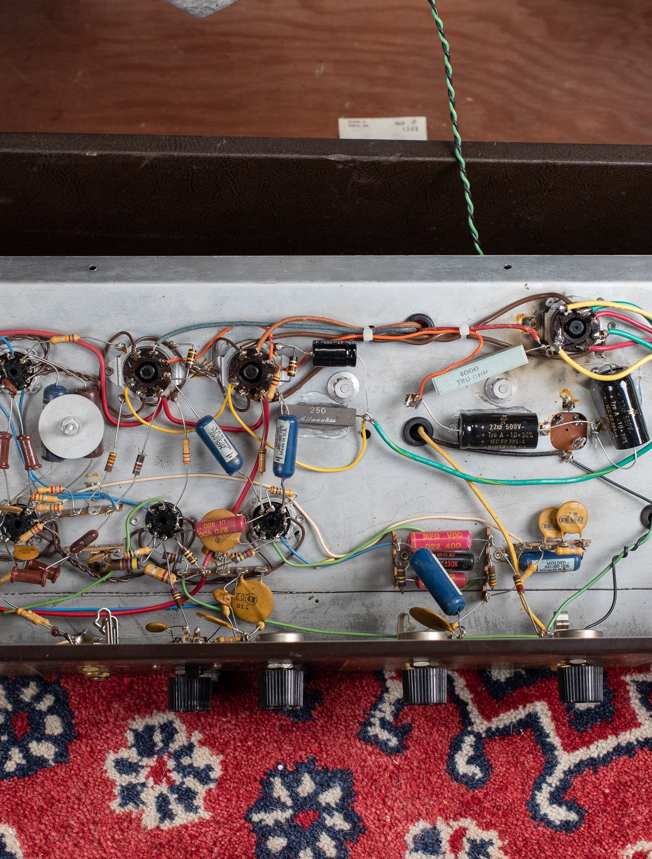 Chassis, point to point wiring, Vintage Magnatone Americana Custom 262B guitar amplifier