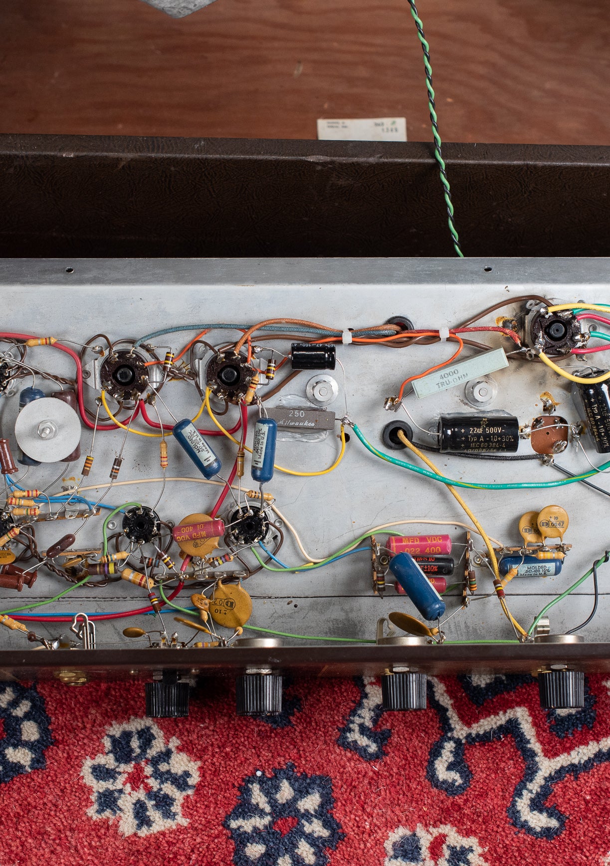 Chassis, point to point wiring, Vintage Magnatone Americana Custom 262B guitar amplifier