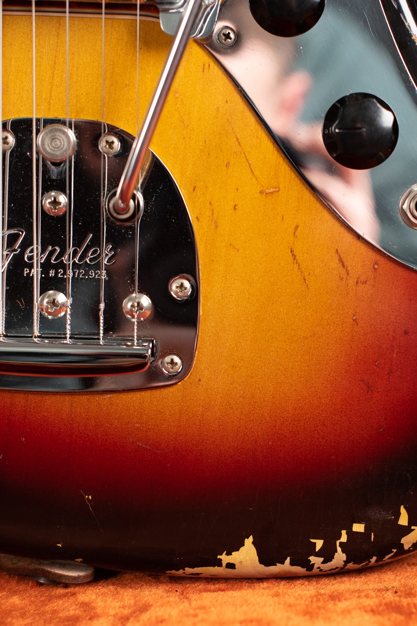 Finish flaking, Vintage 1963 Fender Jaguar Sunburst