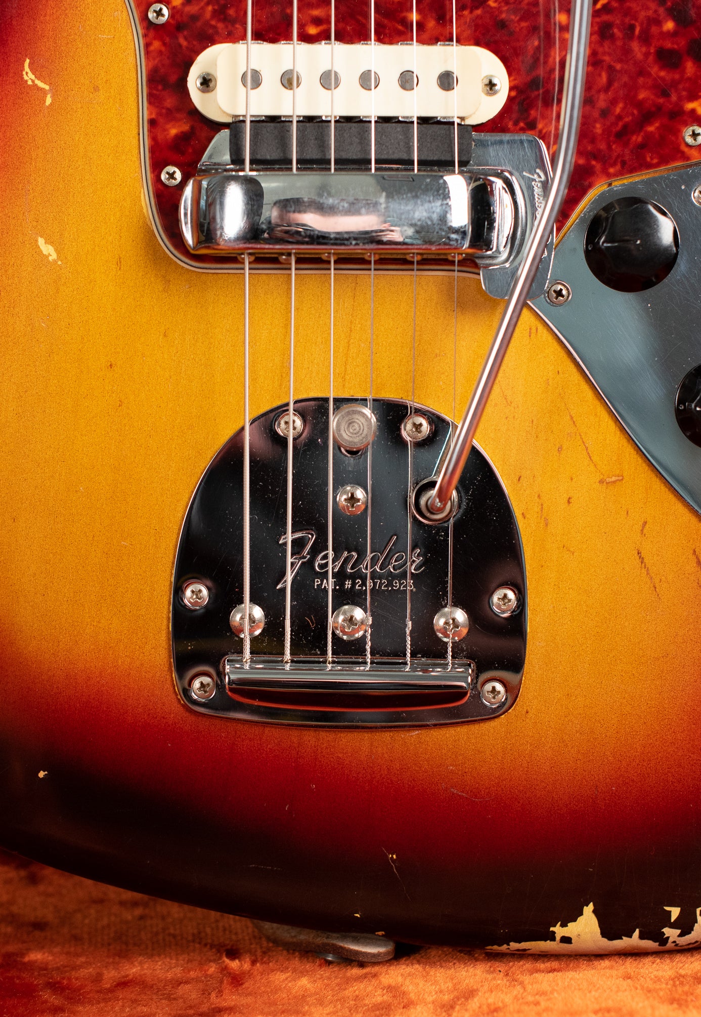bridge cover, tailpiece, Vintage 1963 Fender Jaguar Sunburst