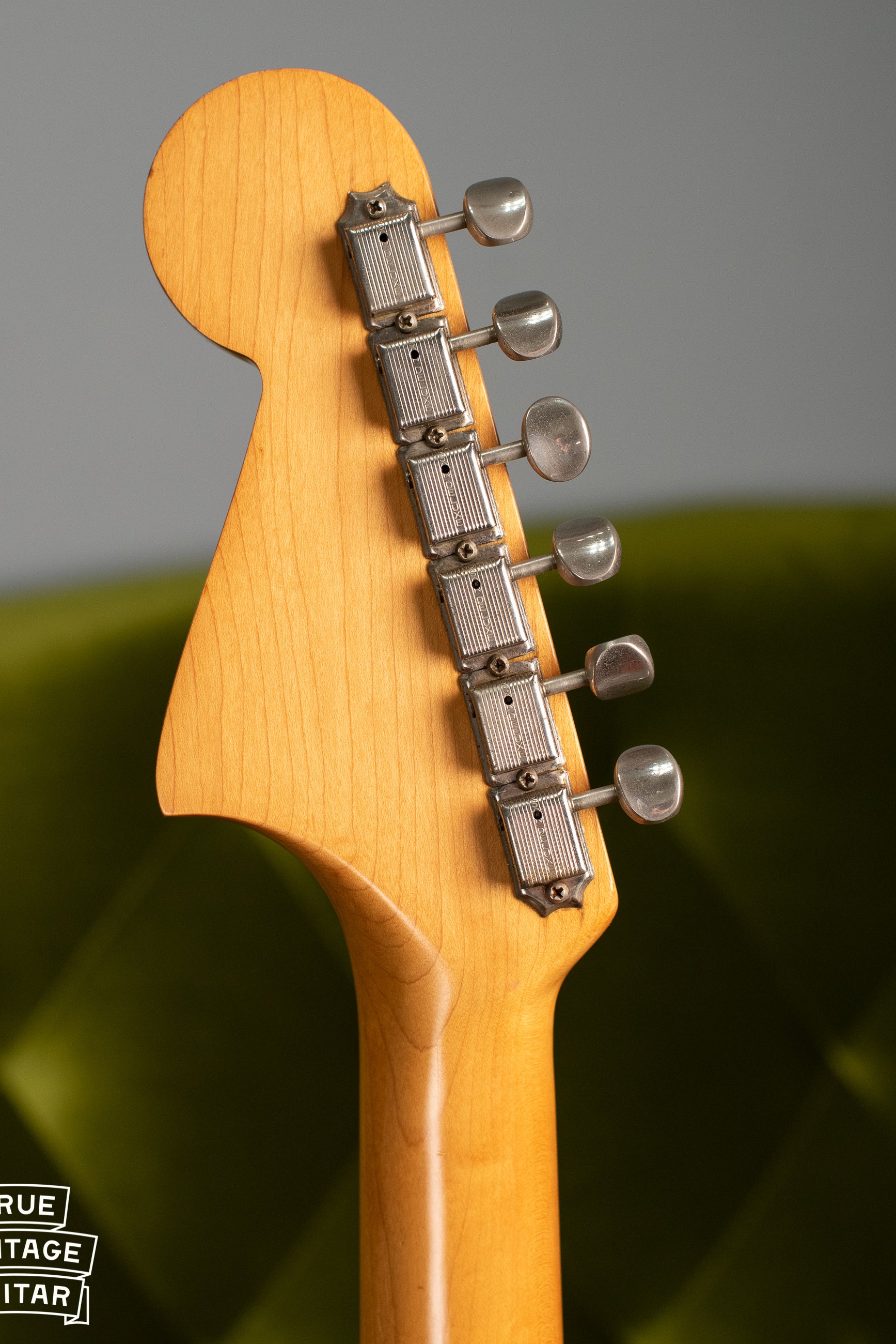 Original tuners, Kluson tuners, Vintage 1963 Fender Jaguar Sunburst guitar