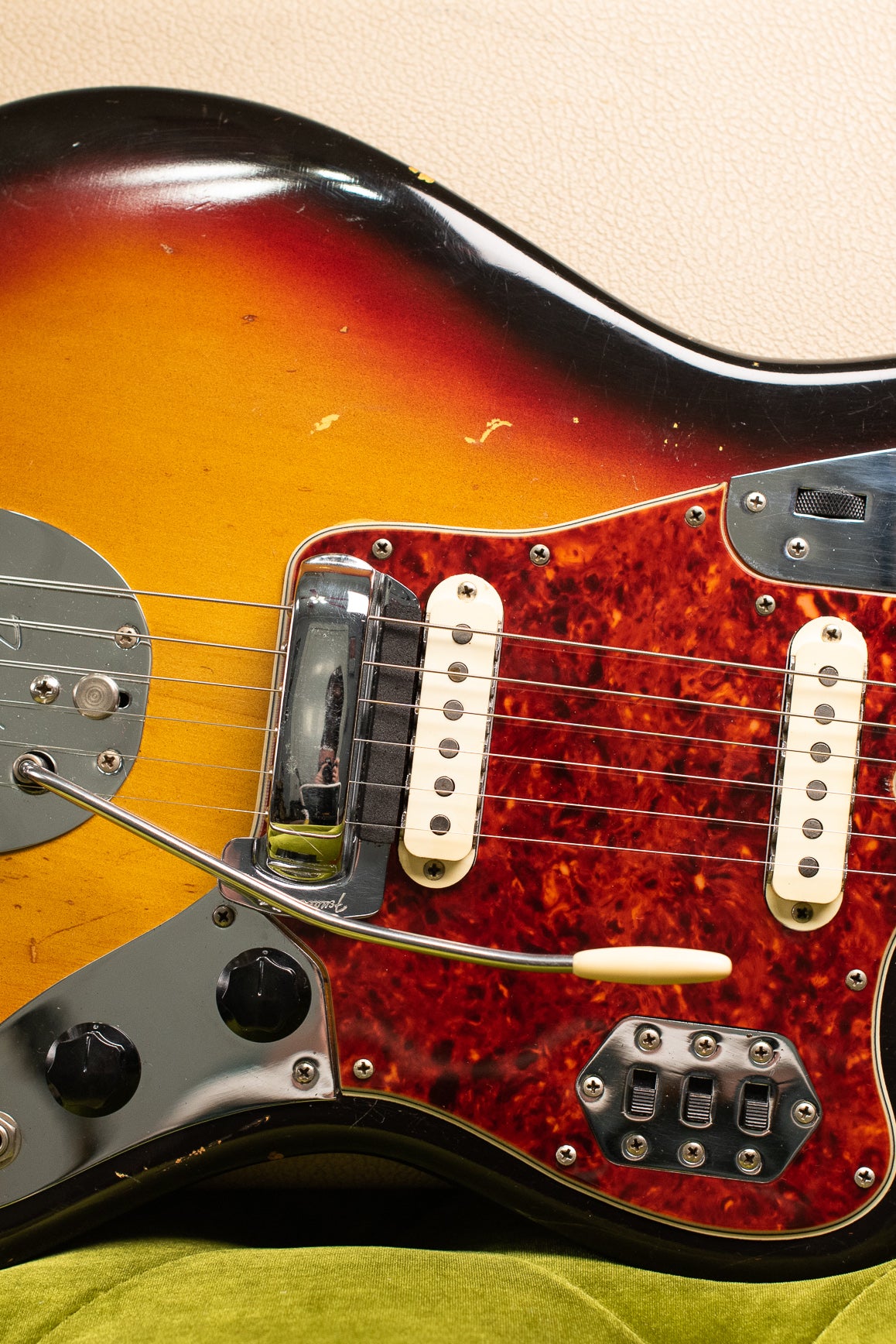Vintage 1963 Fender Jaguar Sunburst guitar
