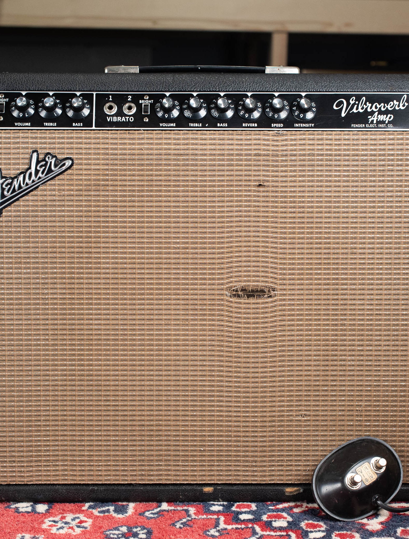 Vintage 1964 Fender Vibroverb guitar amplifier
