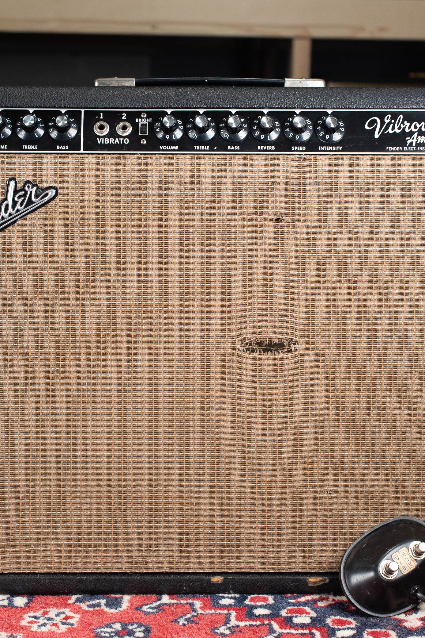 Vintage 1964 Fender Vibroverb guitar amplifier