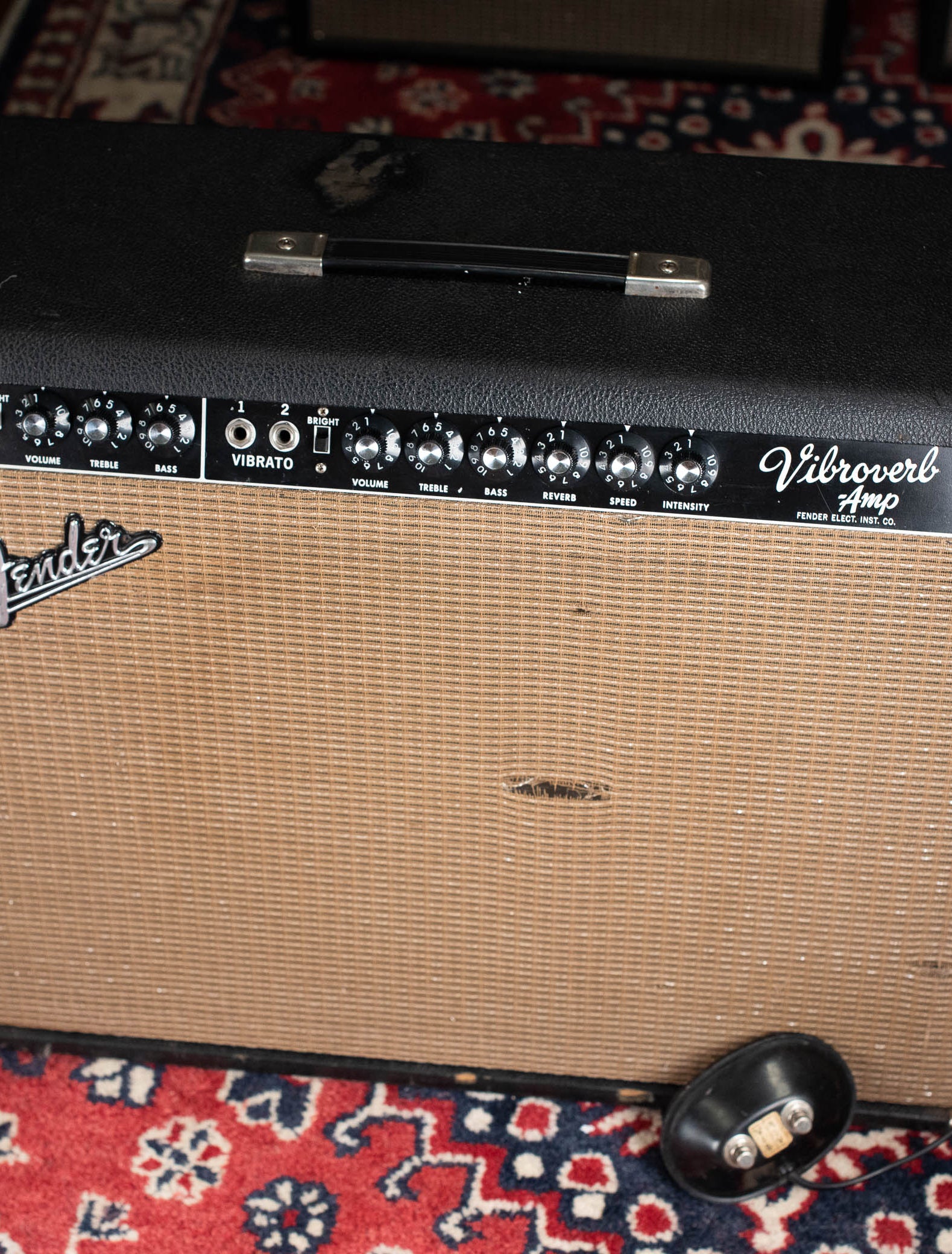 vintage 1964 Fender Vibroverb guitar amp