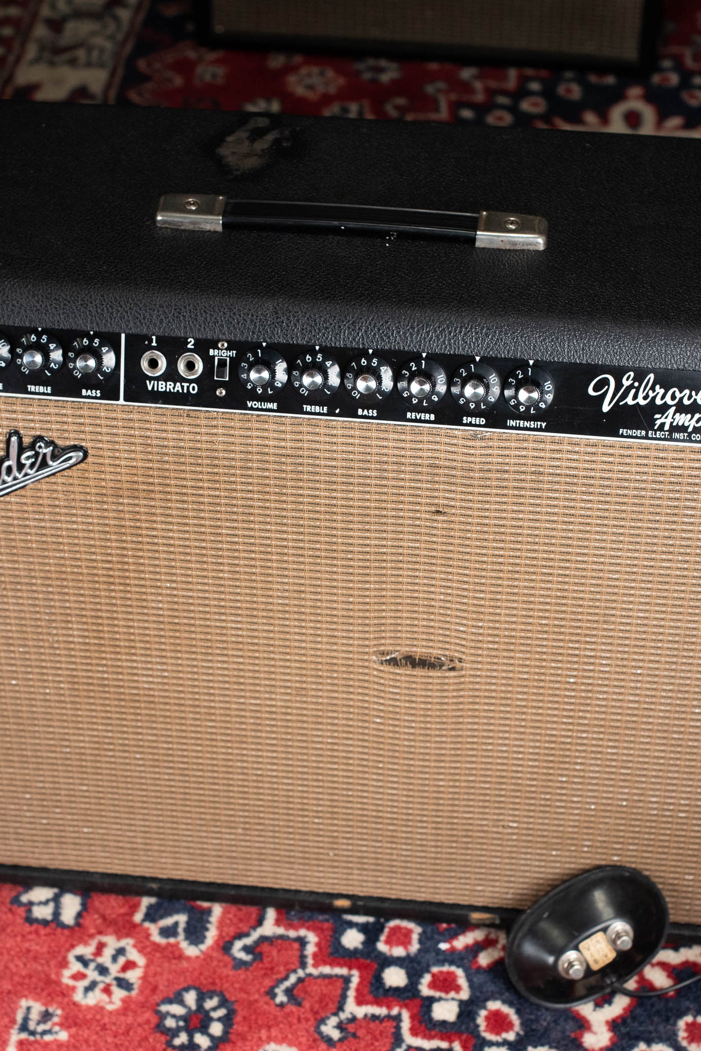 vintage 1964 Fender Vibroverb guitar amp