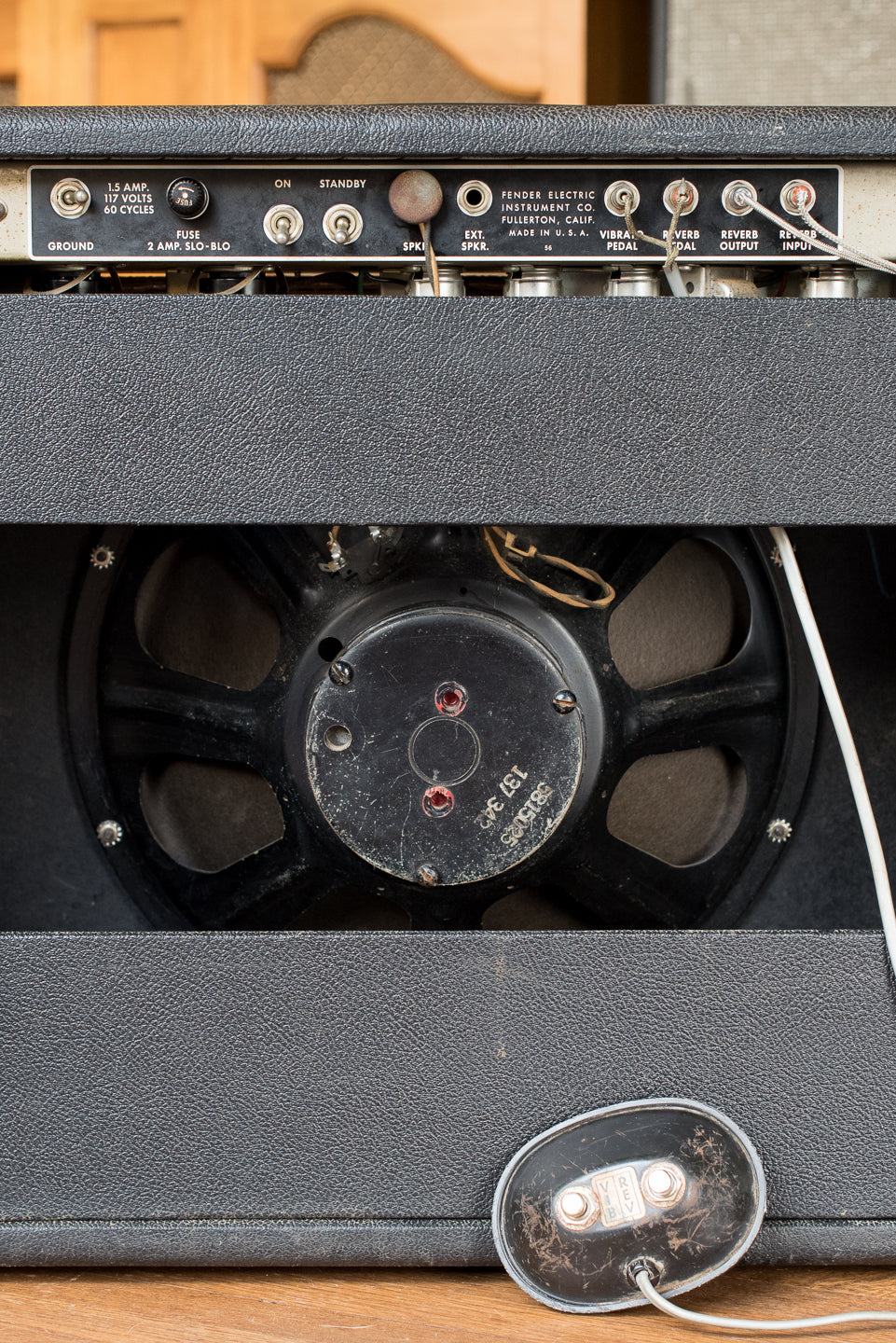 Vintage 1964 Fender Vibroverb guitar amplifier