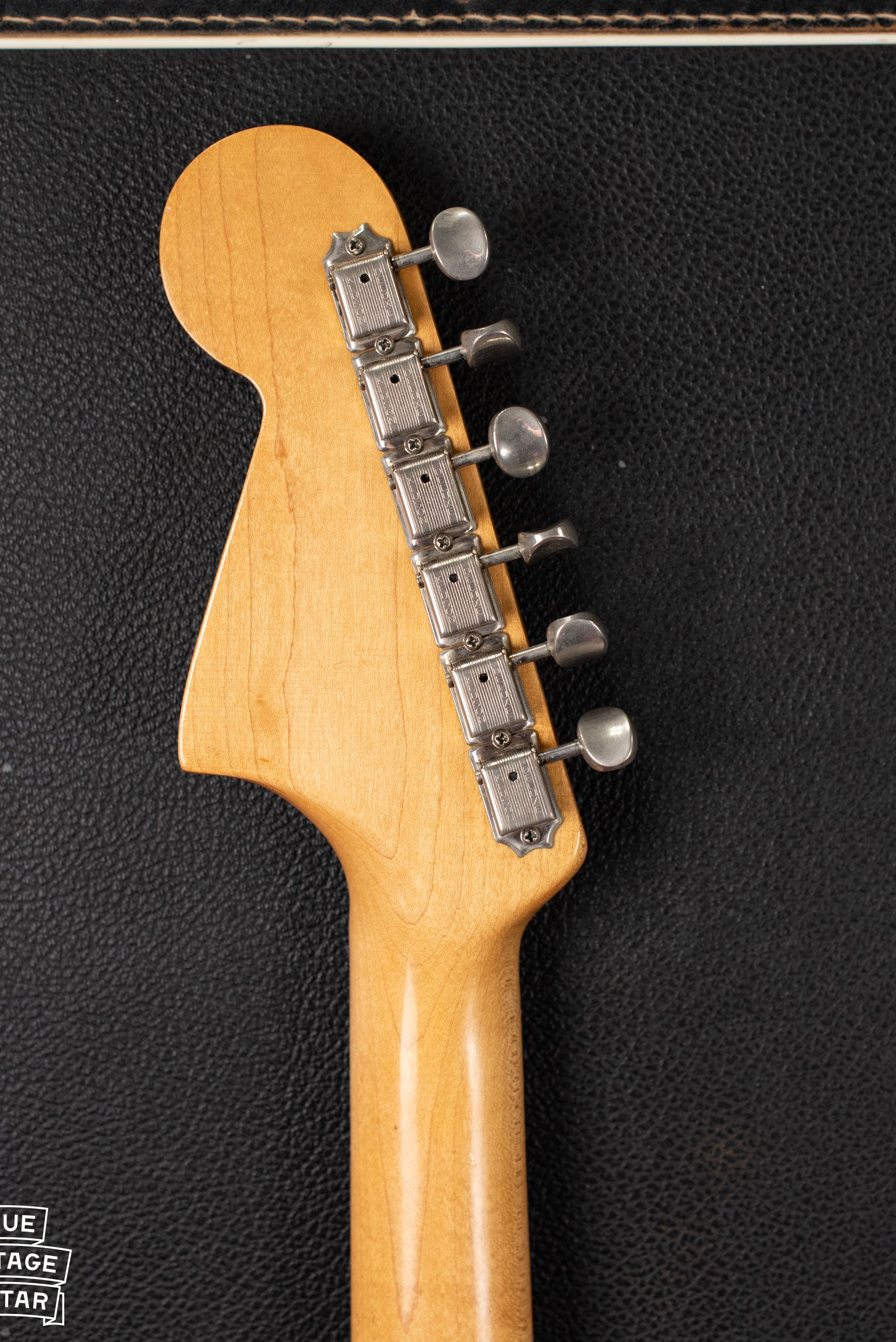 Headstock, double line Kluson tuners