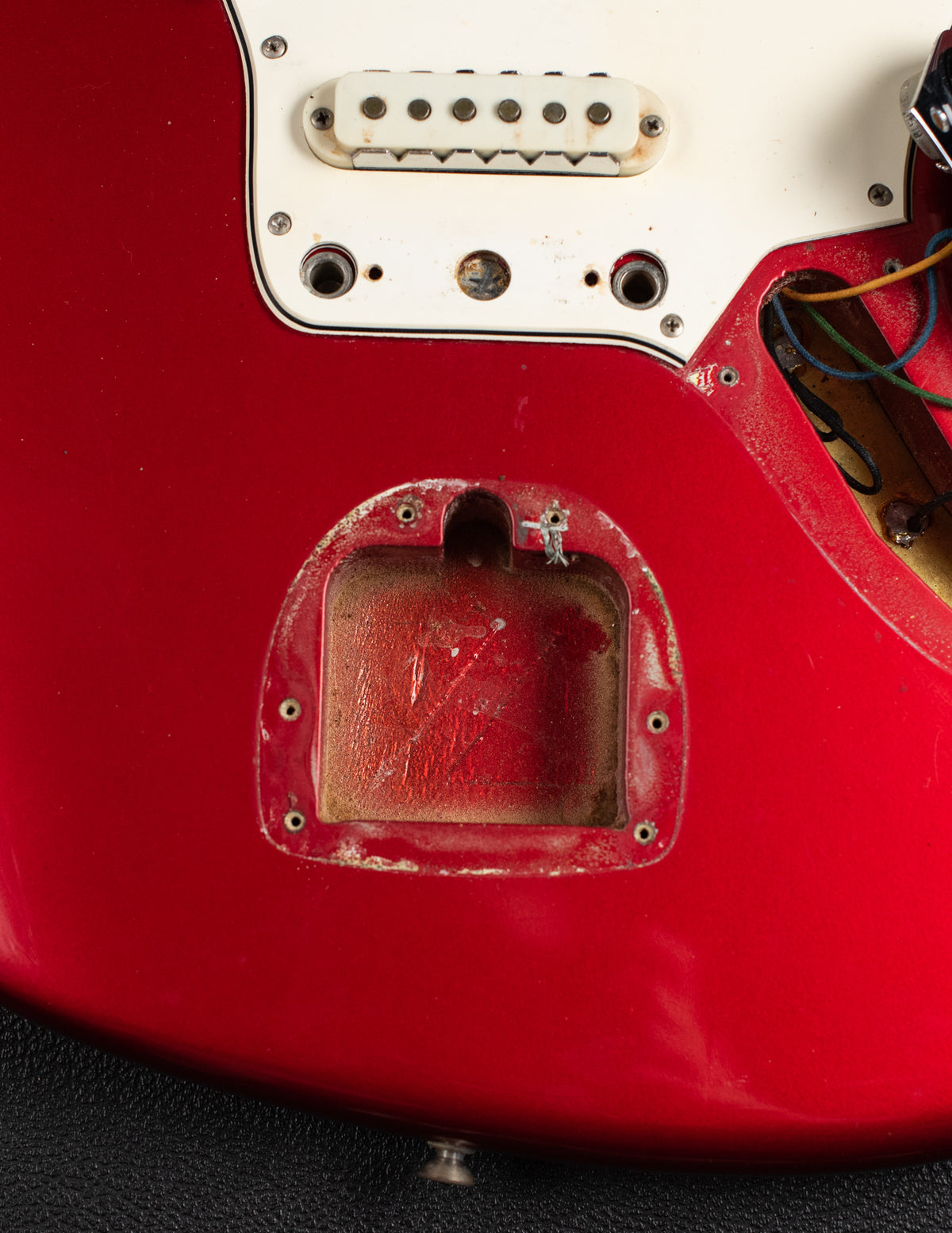 Fender Jaguar tremolo cavity