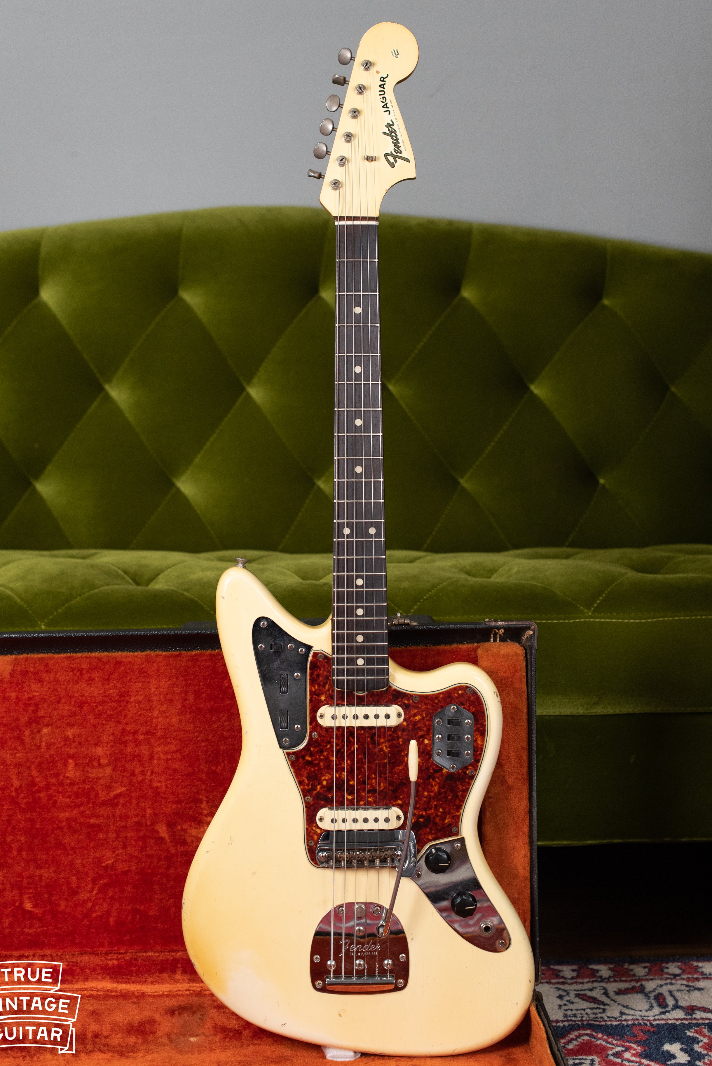 Vintage 1965 Fender Jaguar white