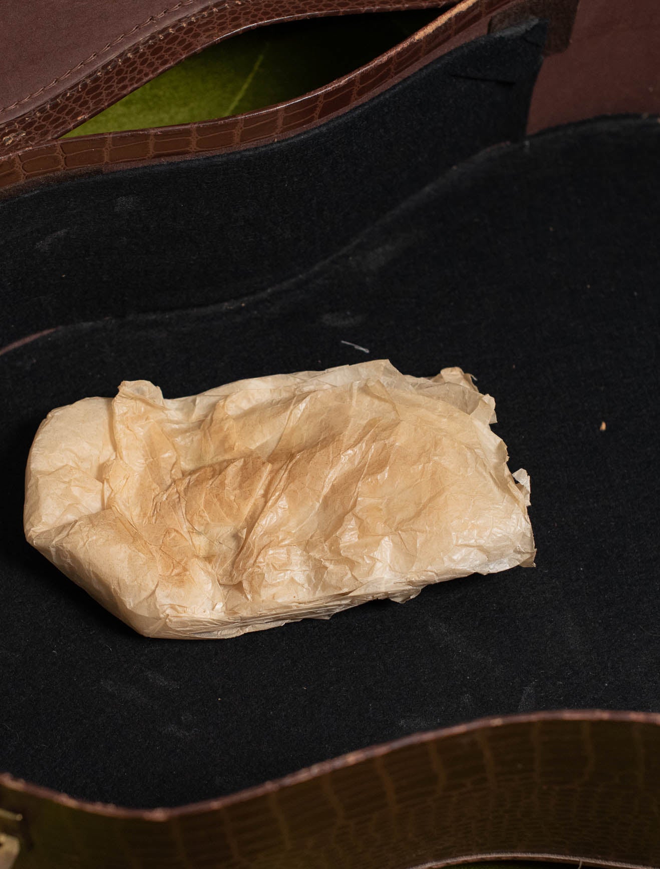 Gibson tissue paper 1960s vintage