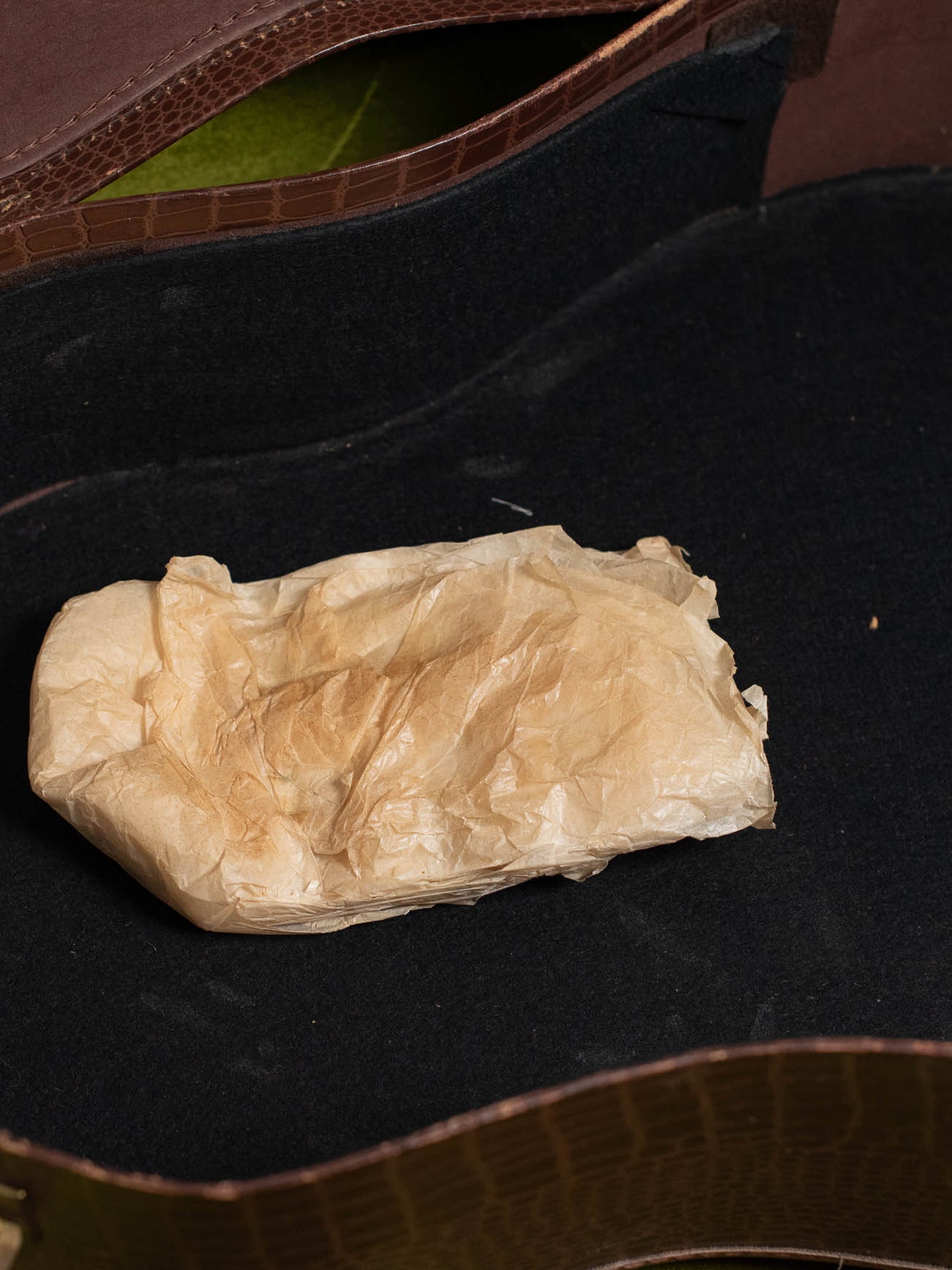 Gibson tissue paper 1960s vintage