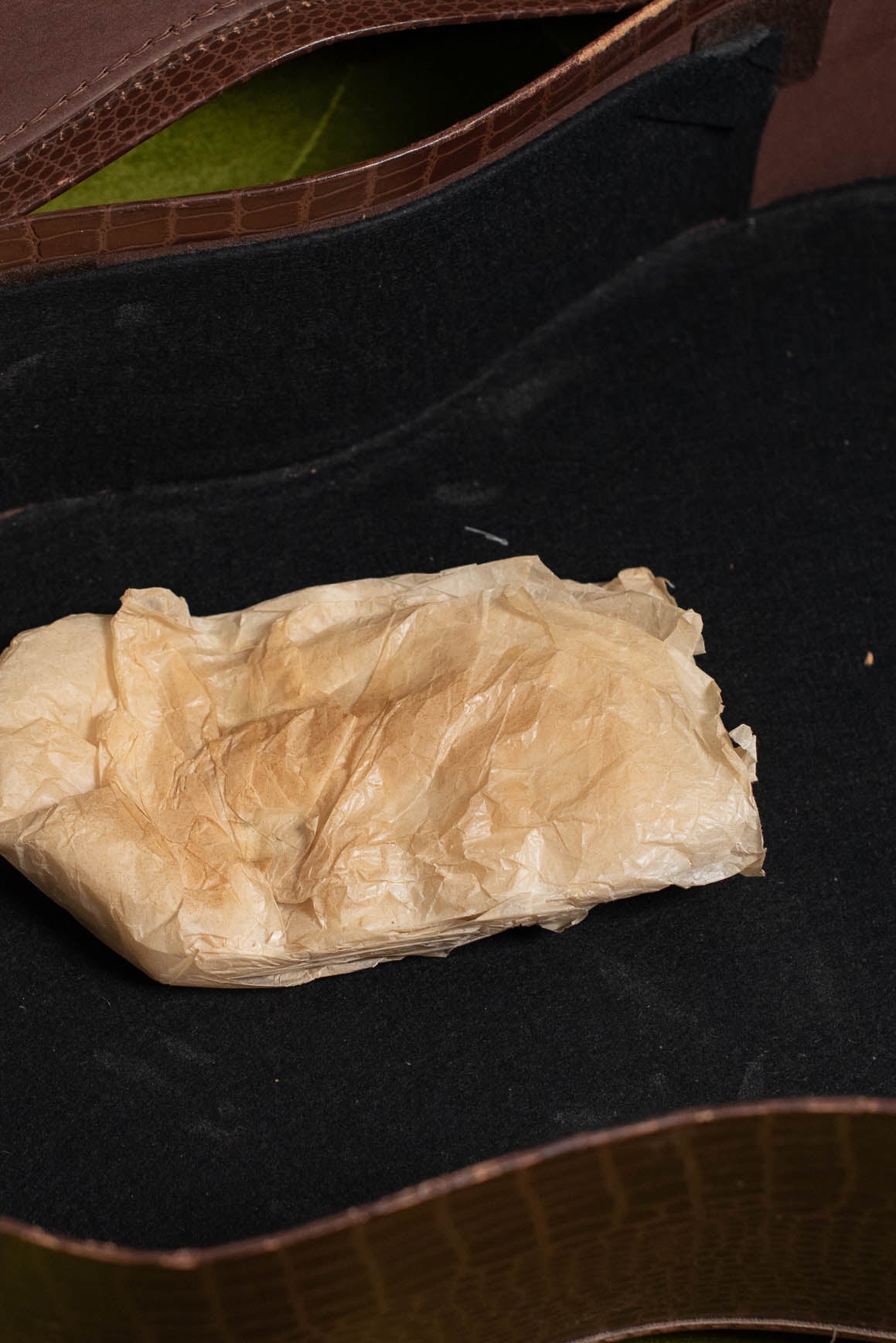 Gibson tissue paper 1960s vintage