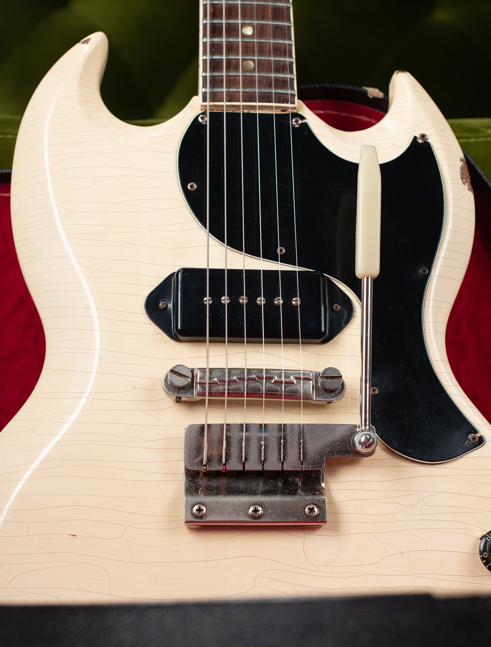 P-90 pickup, vibrola tailpiece White SG Junior 1965