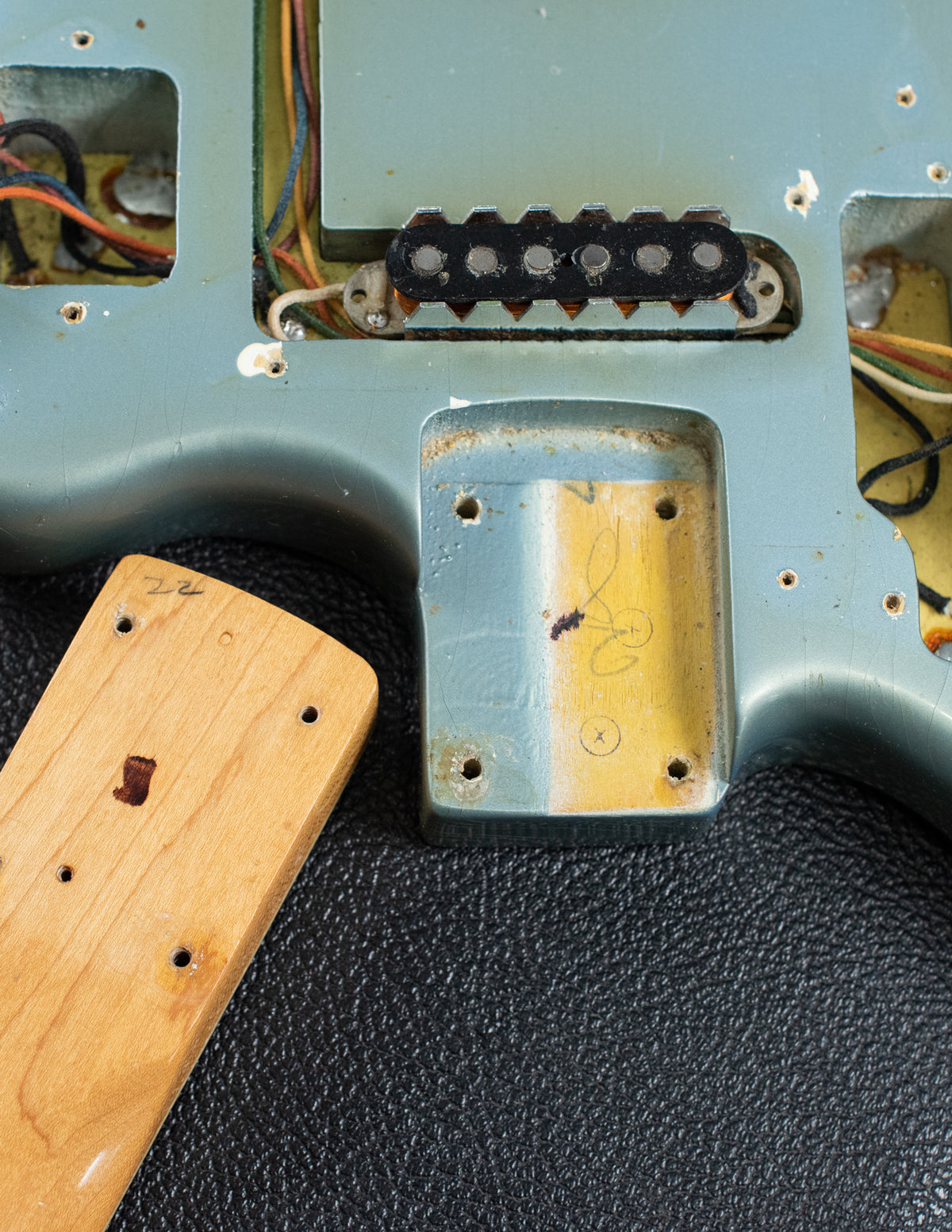 Fender neck pocket paint stick mark