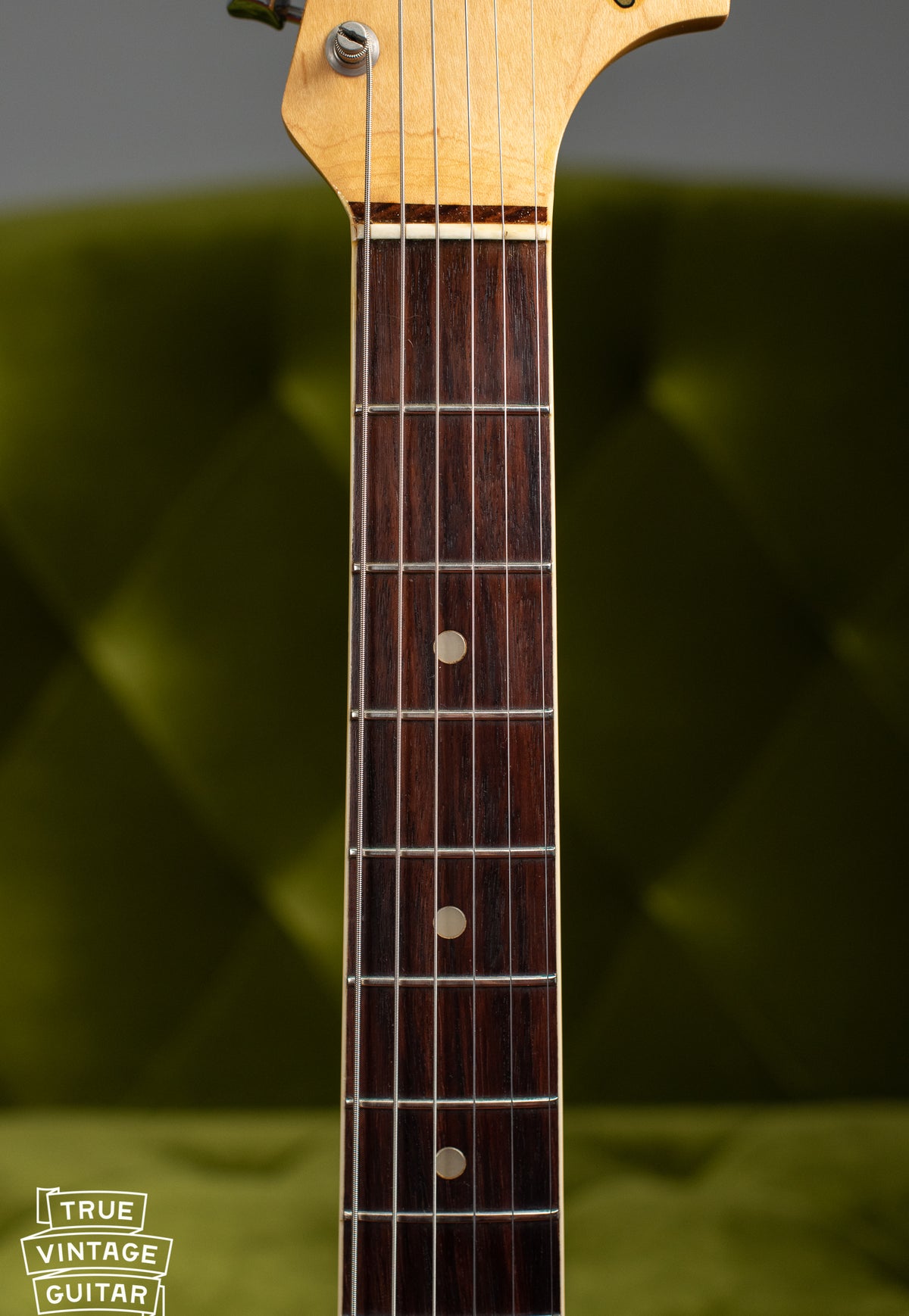 Vintage 1966 Fender Jaguar fretboard, dots and binding